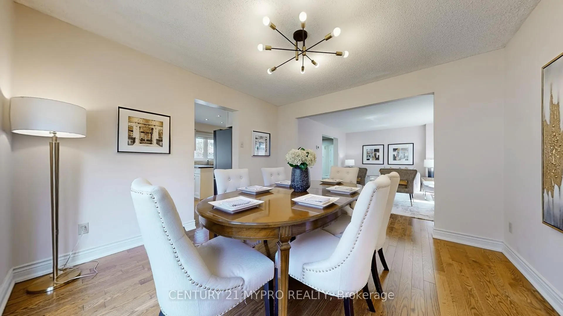 Photo 8 of 49 Parklawn Crescent, Markham, Thornlea — HOMEH
