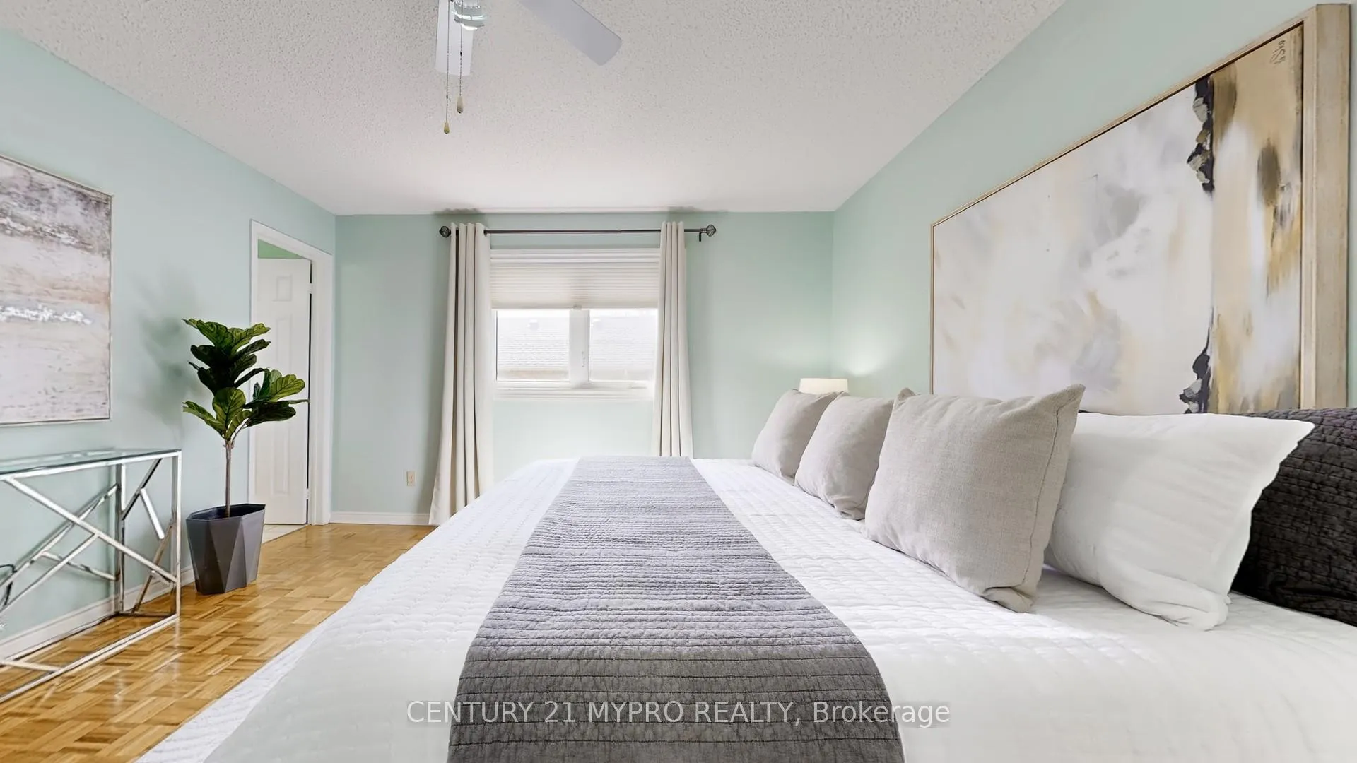 Photo 15 of 49 Parklawn Crescent, Markham, Thornlea — HOMEH