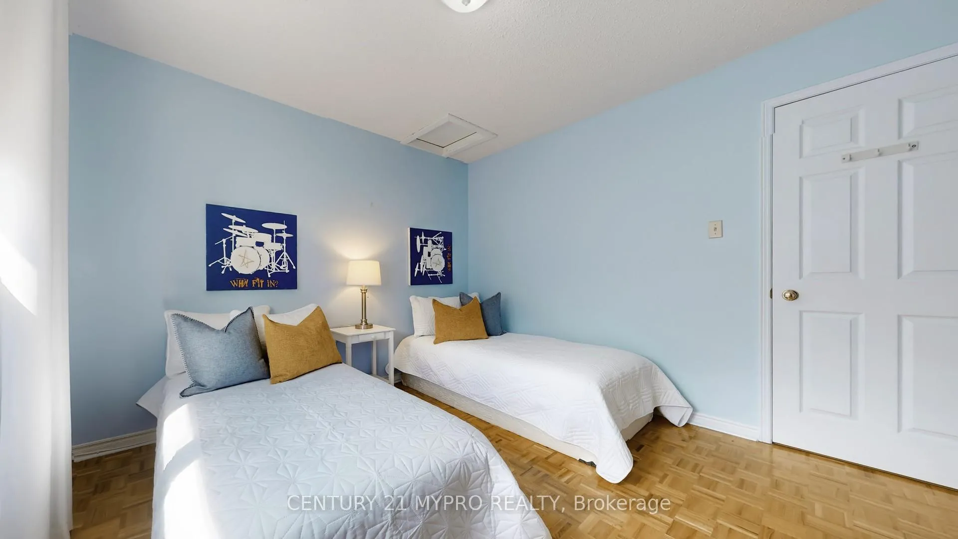 Photo 17 of 49 Parklawn Crescent, Markham, Thornlea — HOMEH