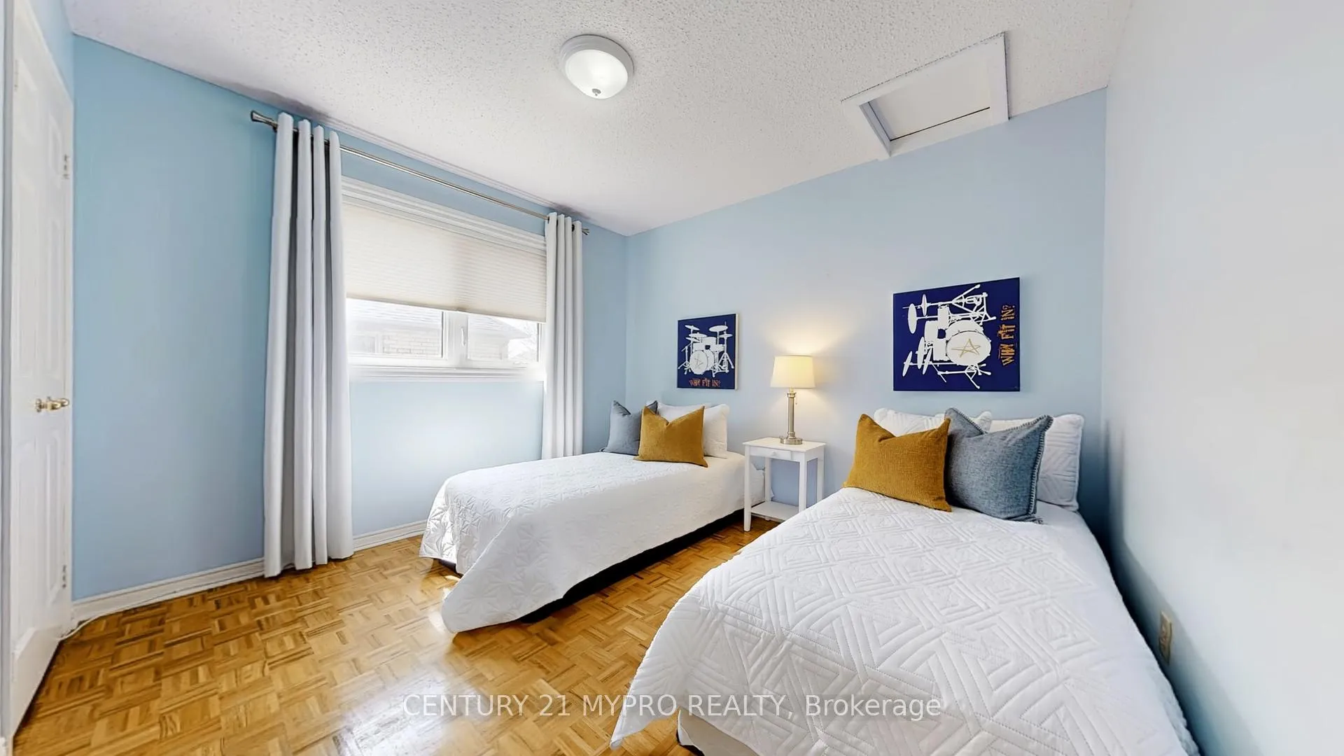 Photo 18 of 49 Parklawn Crescent, Markham, Thornlea — HOMEH