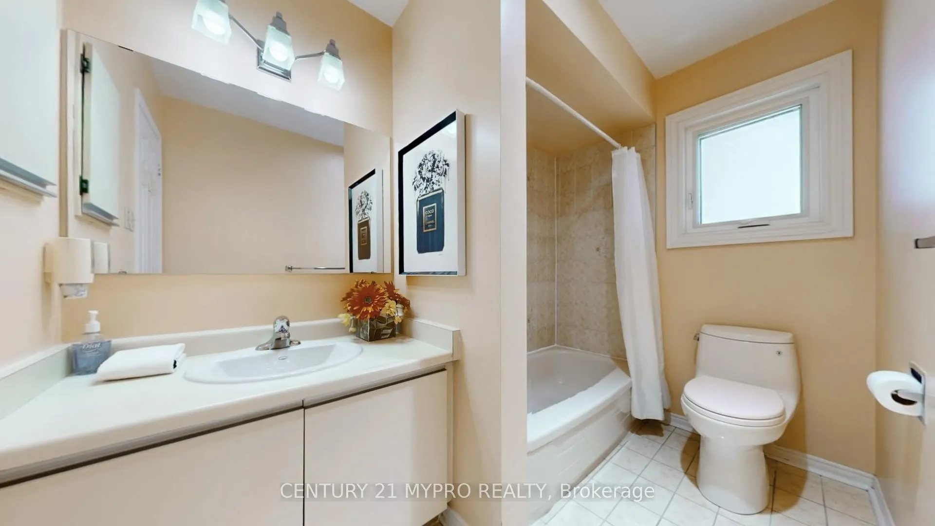 Photo 21 of 49 Parklawn Crescent, Markham, Thornlea — HOMEH