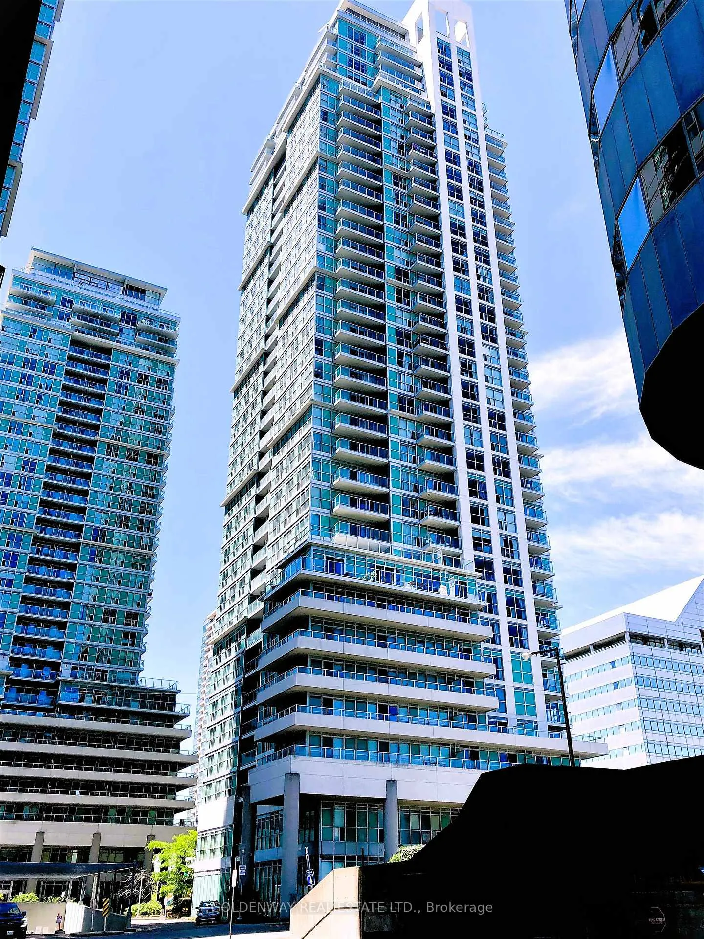 Front of Unit 617, 70 Town Centre Court