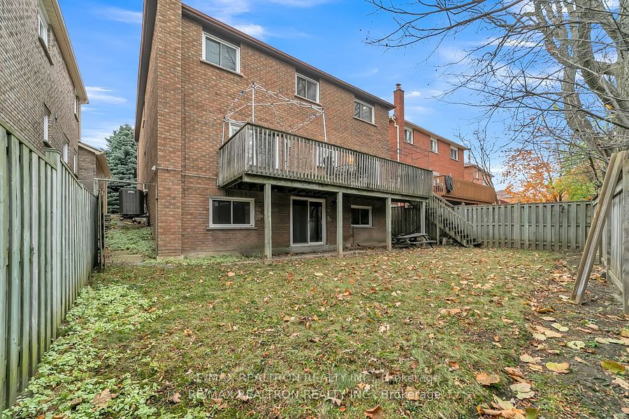 Photo 29 of 11 Trafalgar Square, Vaughan, Uplands — HOMEH