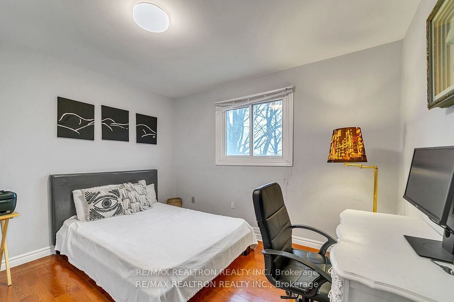 Photo 20 of 11 Trafalgar Square, Vaughan, Uplands — HOMEH
