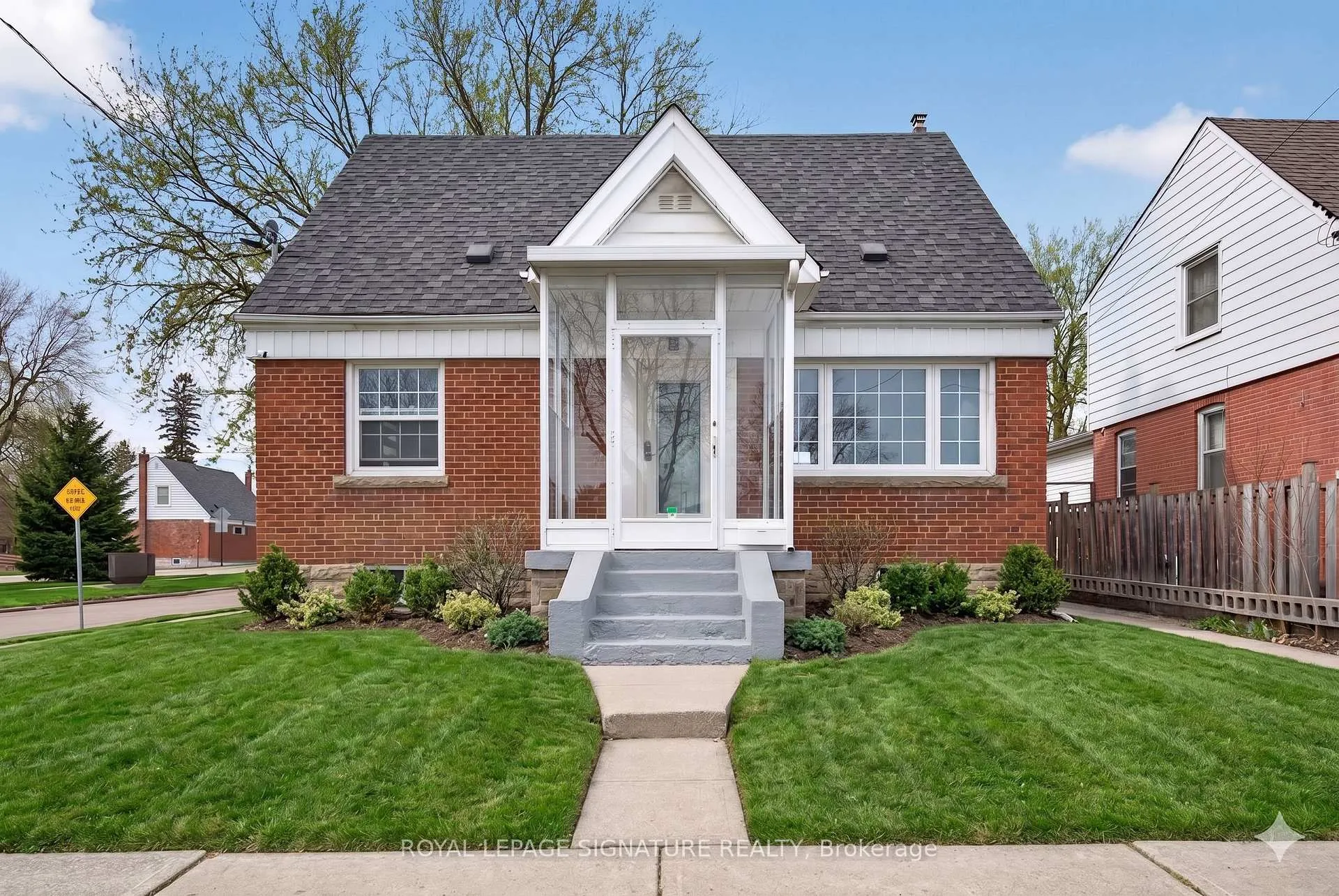 Front of 3244 St Clair Avenue E