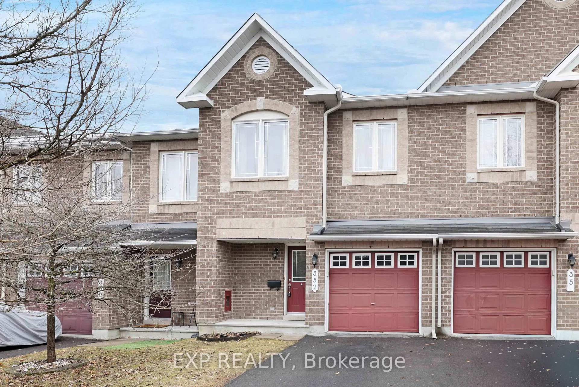 Photo 2 of 352 Forestbrook Street, Ottawa, Kanata - Morgan's Grant/South March — HOMEH