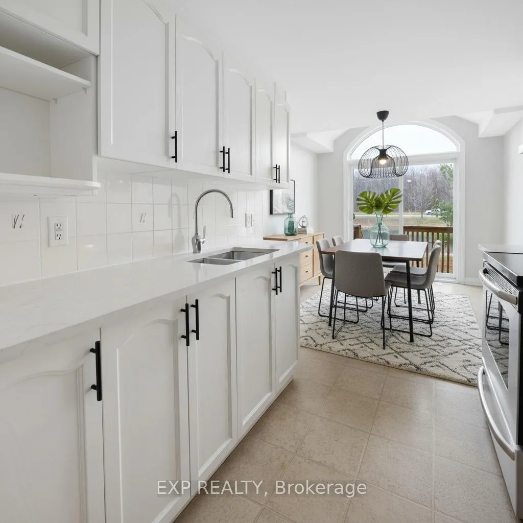 Photo 13 of 352 Forestbrook Street, Ottawa, Kanata - Morgan's Grant/South March — HOMEH