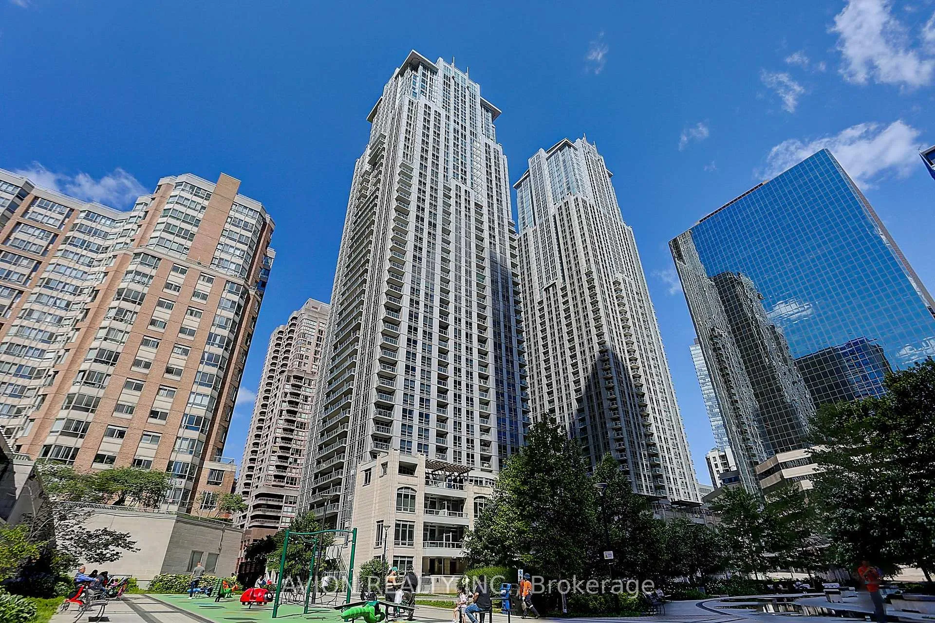 Front of Unit 2610, 761 Bay Street