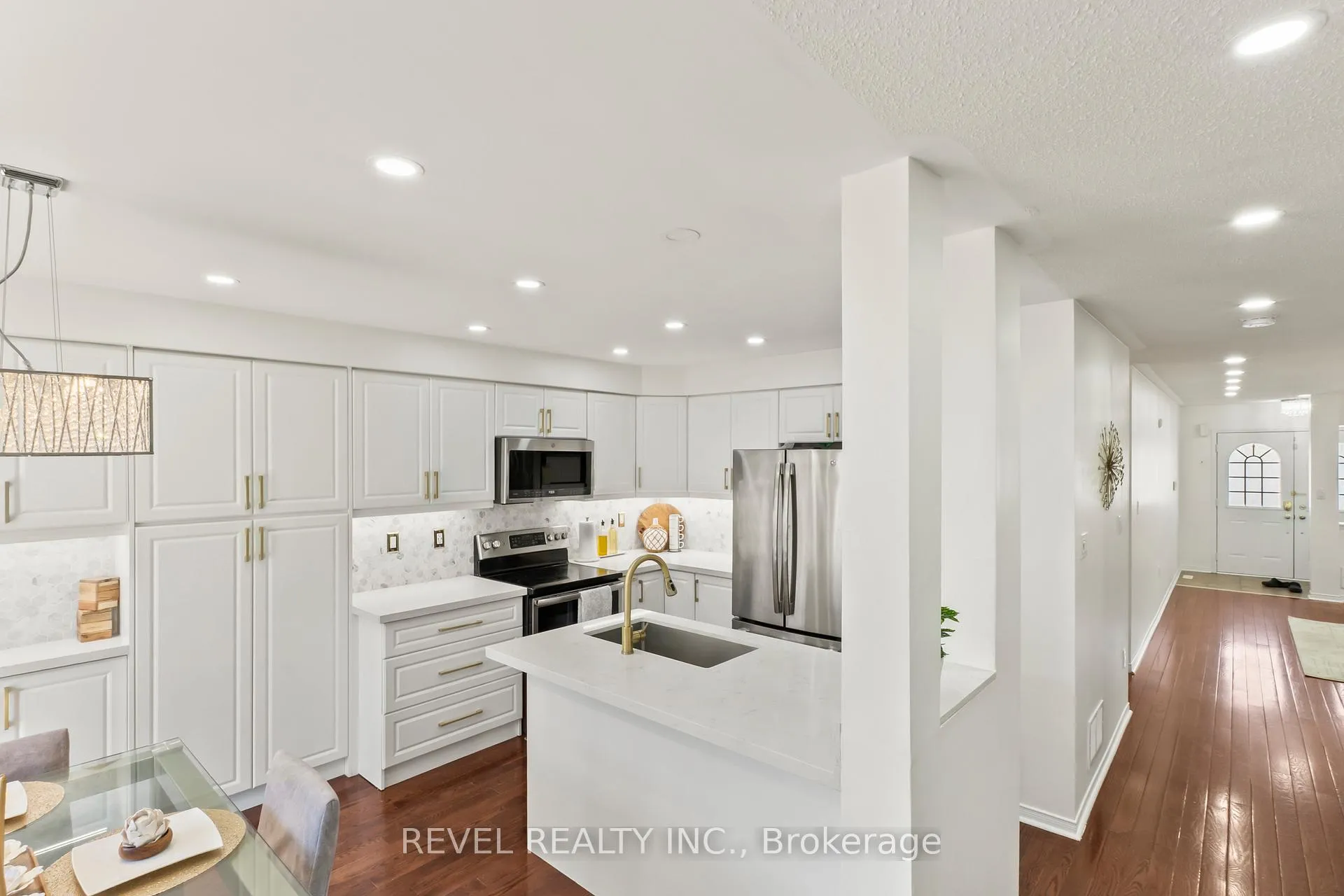 Photo 17 of 15 Donlevy Crescent, Whitby, Taunton North — HOMEH