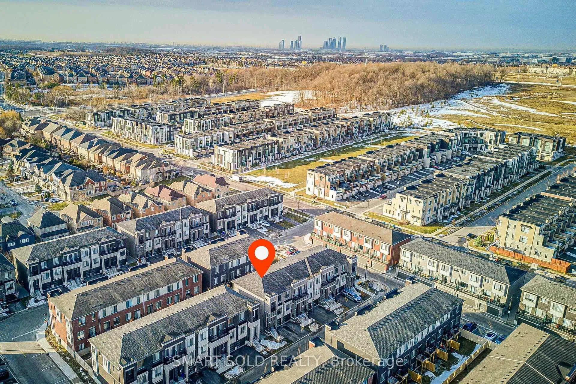 Photo 5 of 25 Origin Way, Vaughan, Rural Vaughan — HOMEH