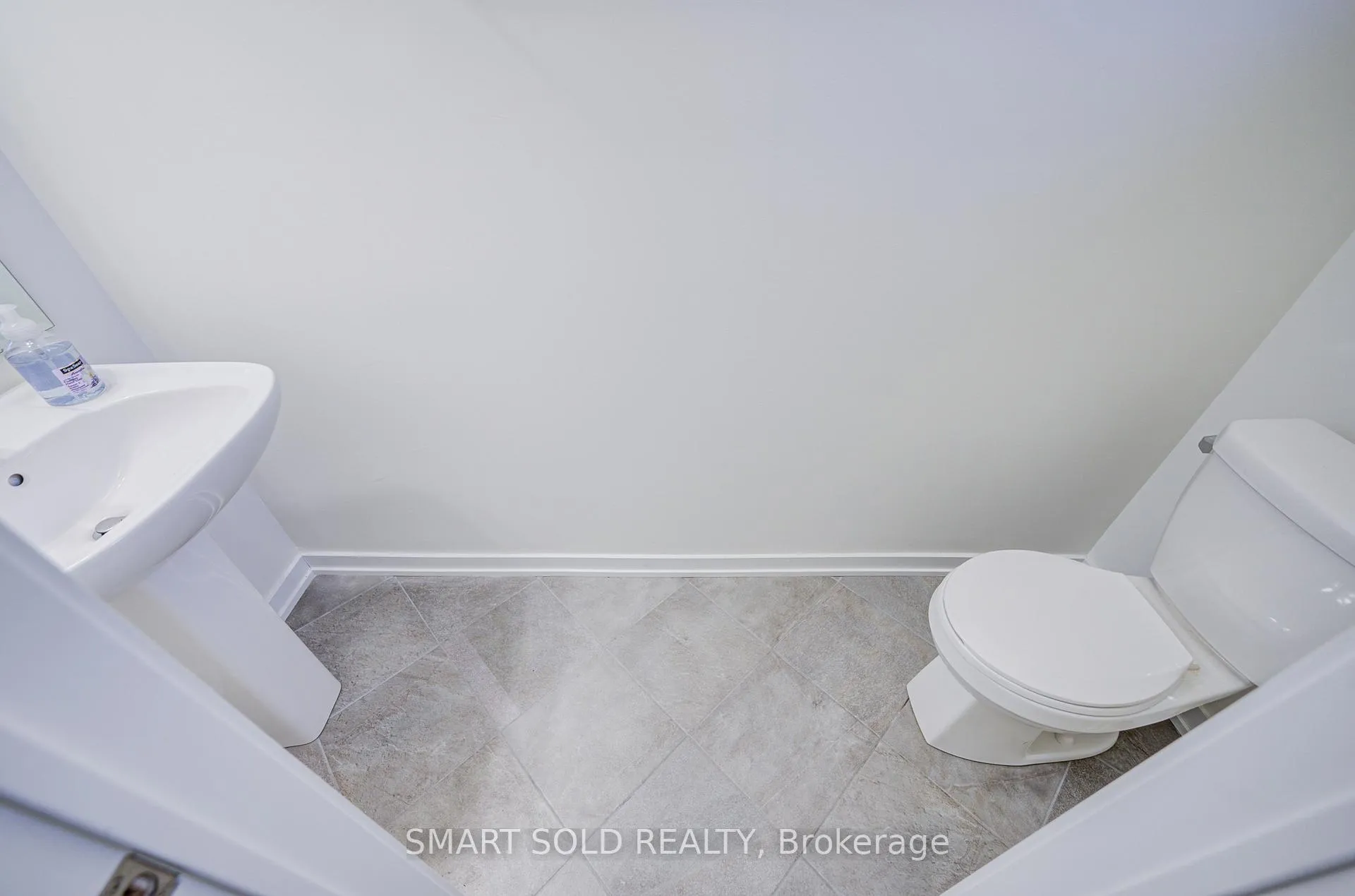Photo 20 of 25 Origin Way, Vaughan, Rural Vaughan — HOMEH