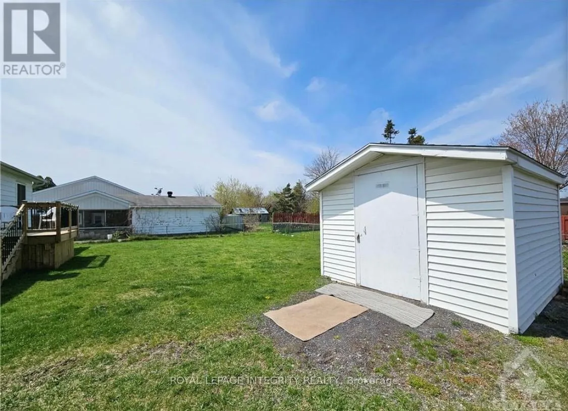 Photo 16 of 3264 Johnston Avenue, Cornwall — HOMEH