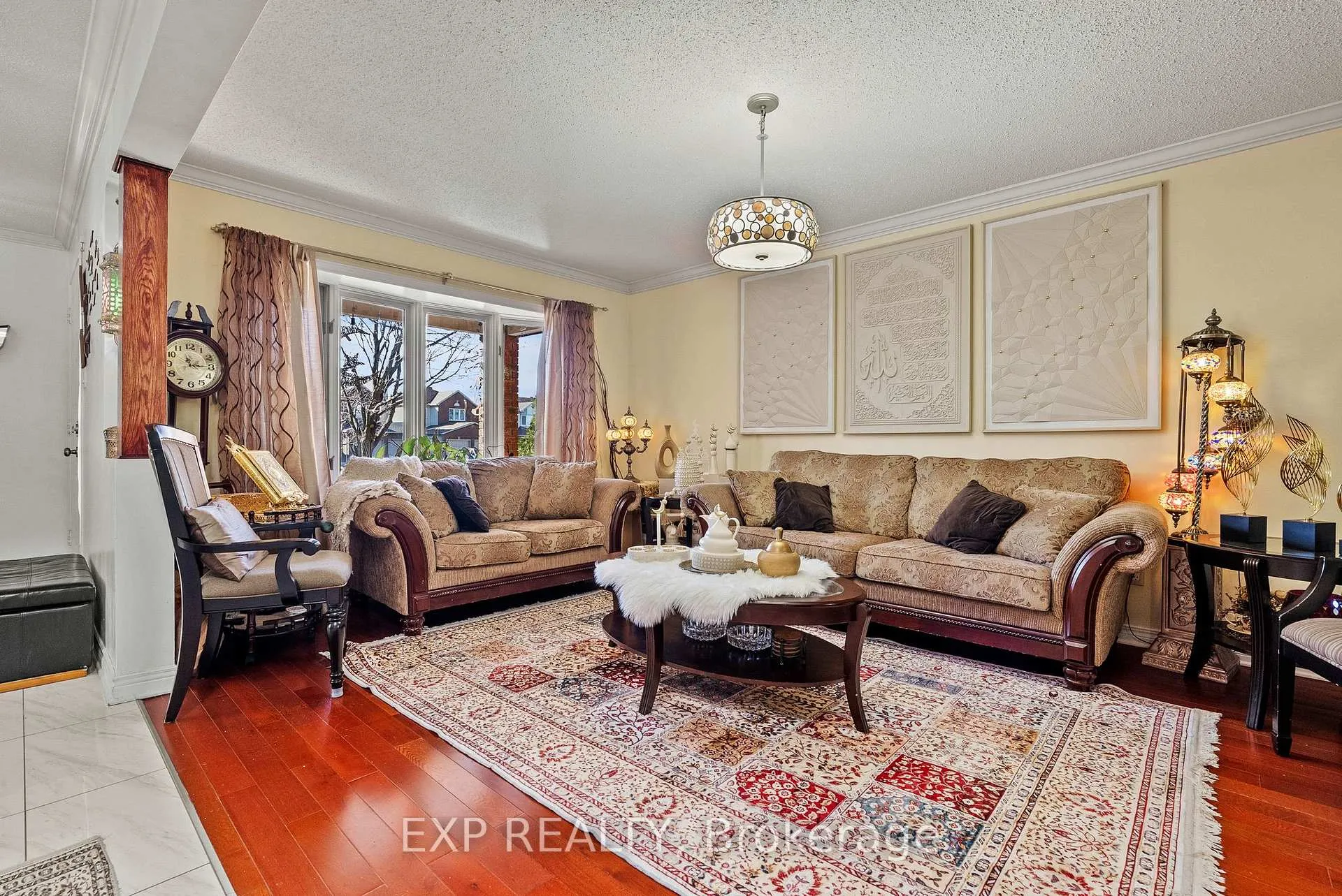Photo 5 of 1582 Blohm Drive, Ottawa, Hunt Club Park — HOMEH