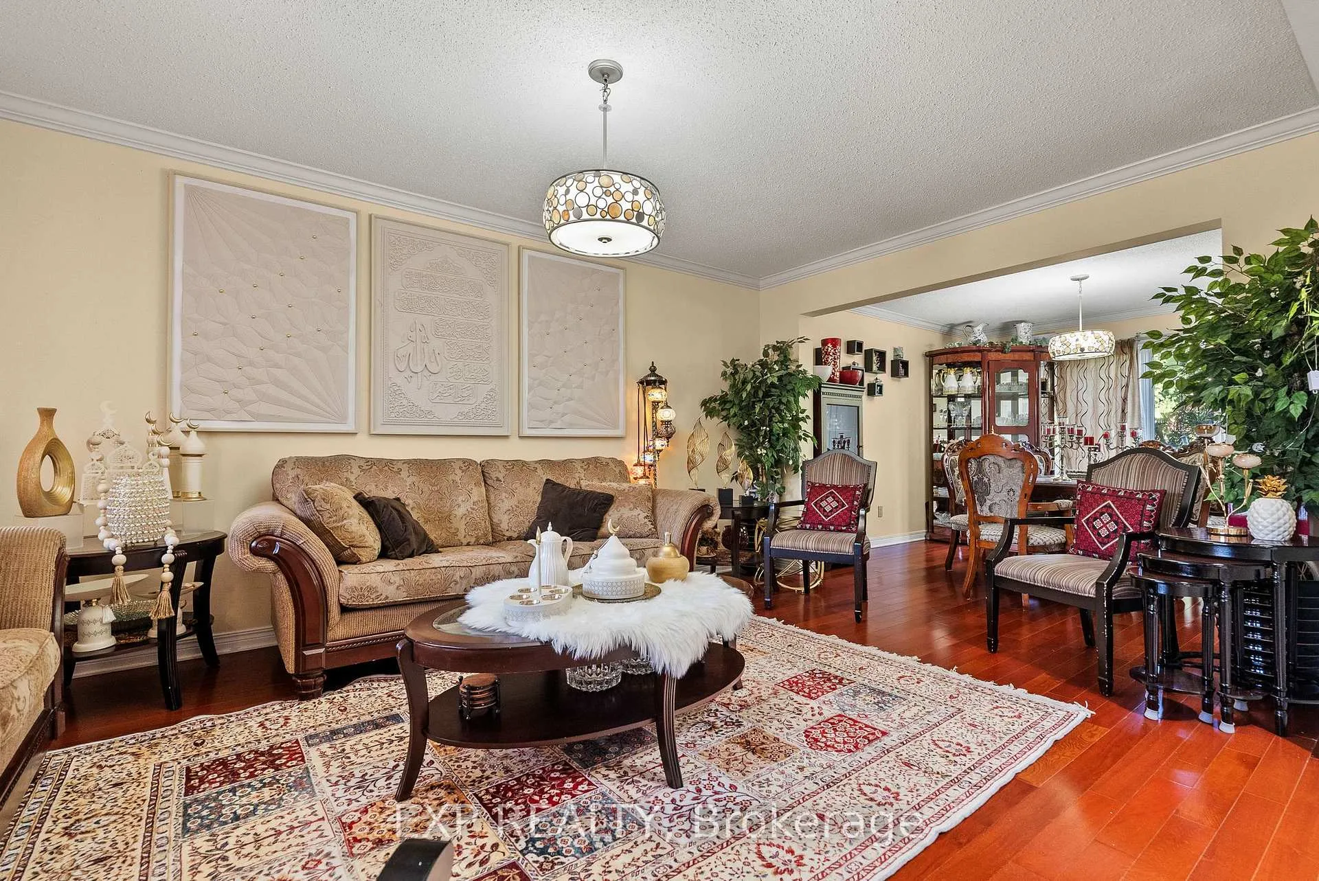 Photo 6 of 1582 Blohm Drive, Ottawa, Hunt Club Park — HOMEH