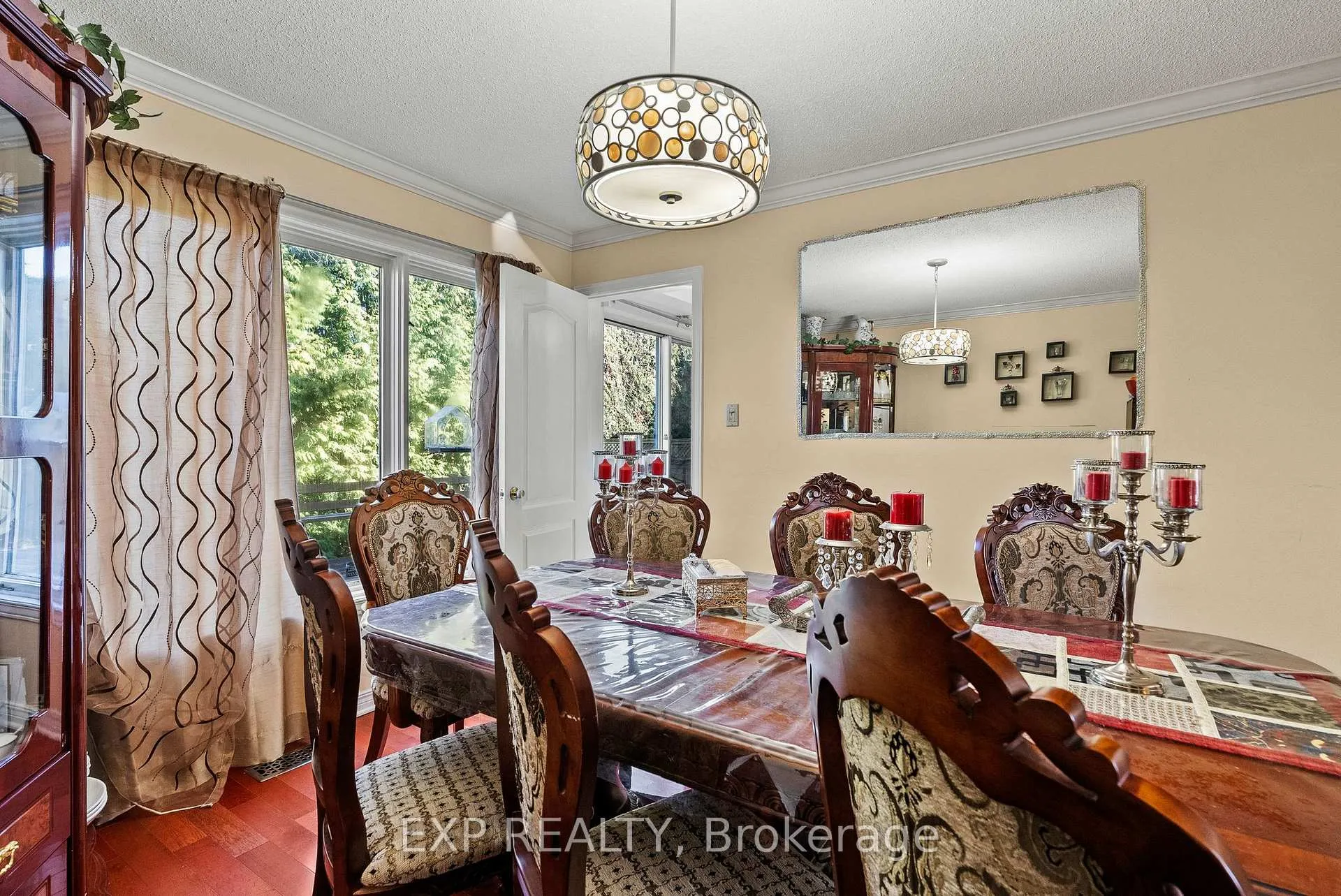Photo 9 of 1582 Blohm Drive, Ottawa, Hunt Club Park — HOMEH