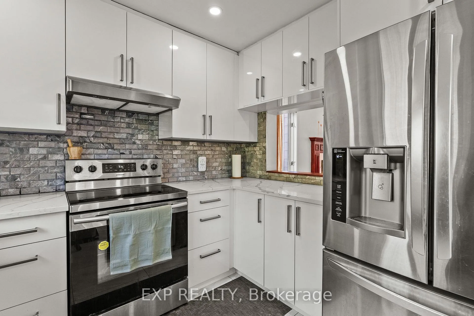Photo 11 of 1582 Blohm Drive, Ottawa, Hunt Club Park — HOMEH