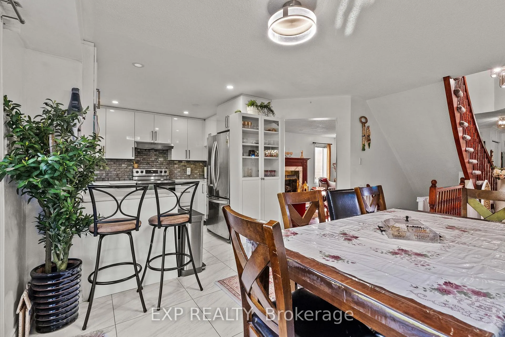 Photo 15 of 1582 Blohm Drive, Ottawa, Hunt Club Park — HOMEH
