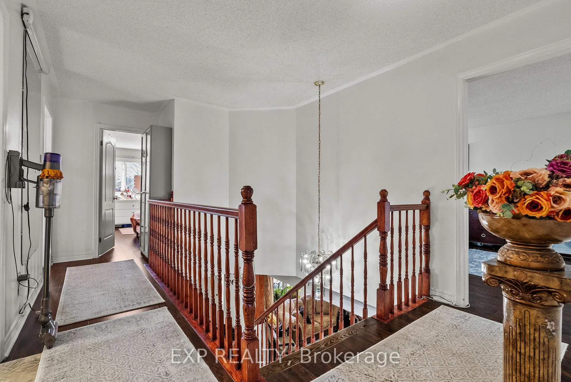 Photo 21 of 1582 Blohm Drive, Ottawa, Hunt Club Park — HOMEH
