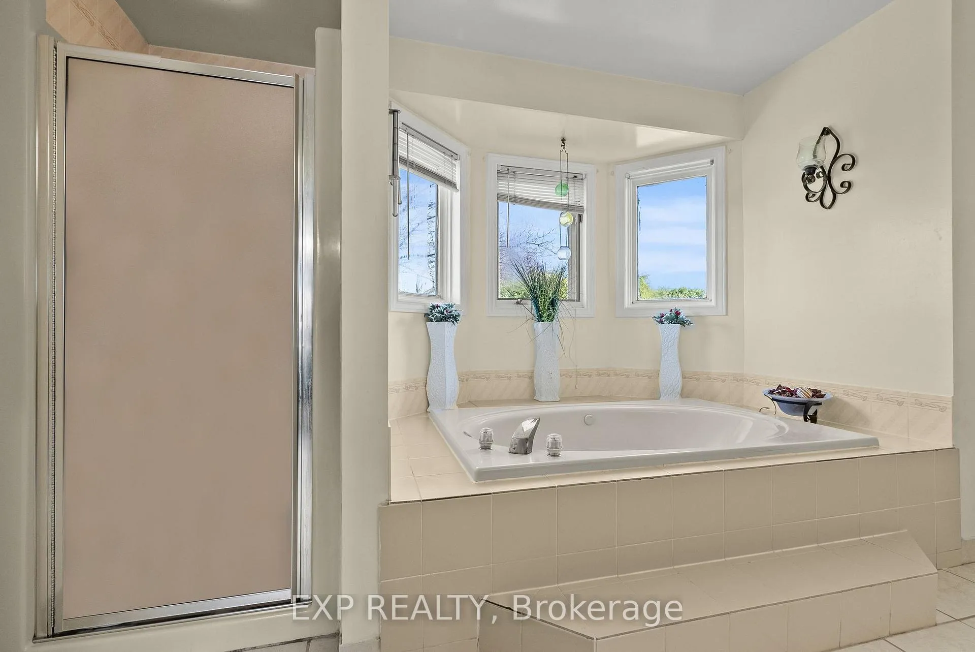 Photo 26 of 1582 Blohm Drive, Ottawa, Hunt Club Park — HOMEH