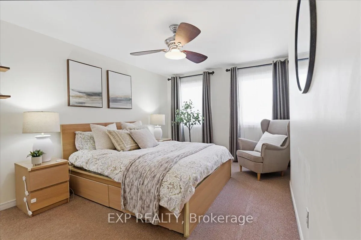 Photo 20 of 530B Rosemeadow Crescent, Waterloo — HOMEH