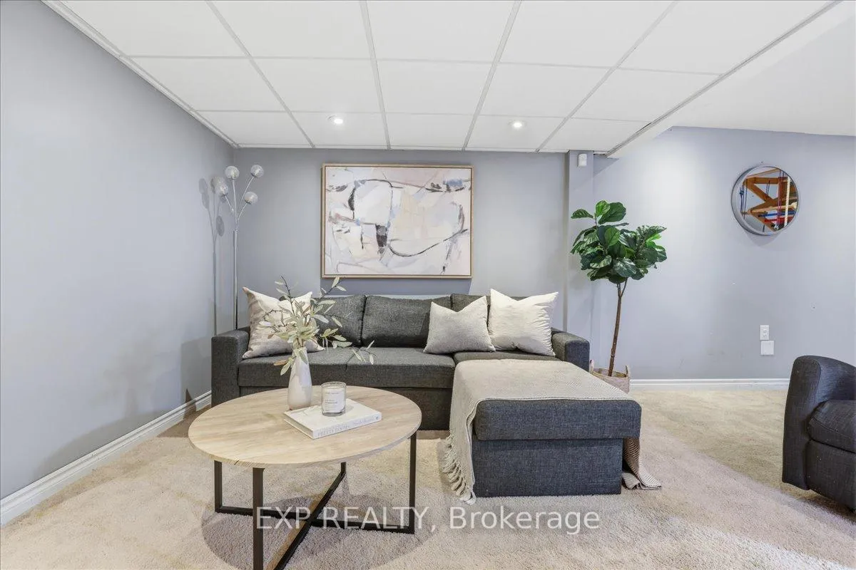 Photo 28 of 530B Rosemeadow Crescent, Waterloo — HOMEH