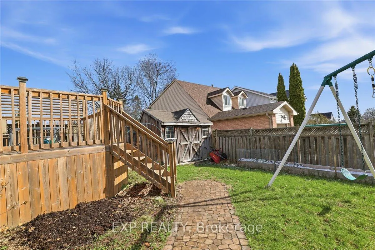 Photo 37 of 530B Rosemeadow Crescent, Waterloo — HOMEH
