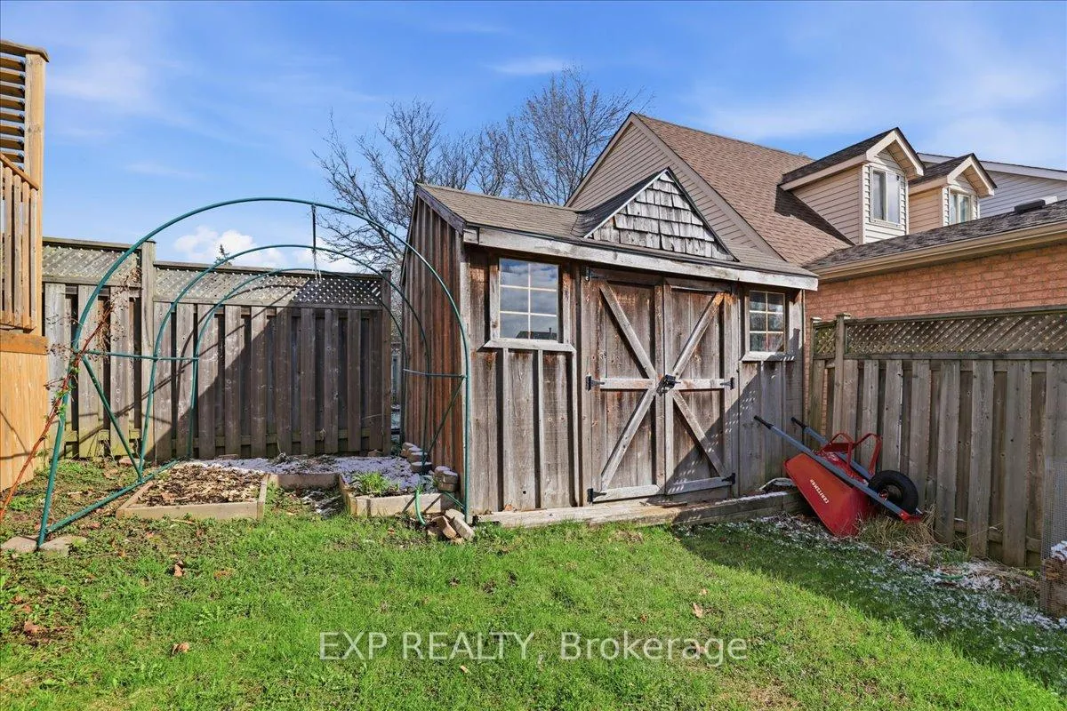 Photo 38 of 530B Rosemeadow Crescent, Waterloo — HOMEH
