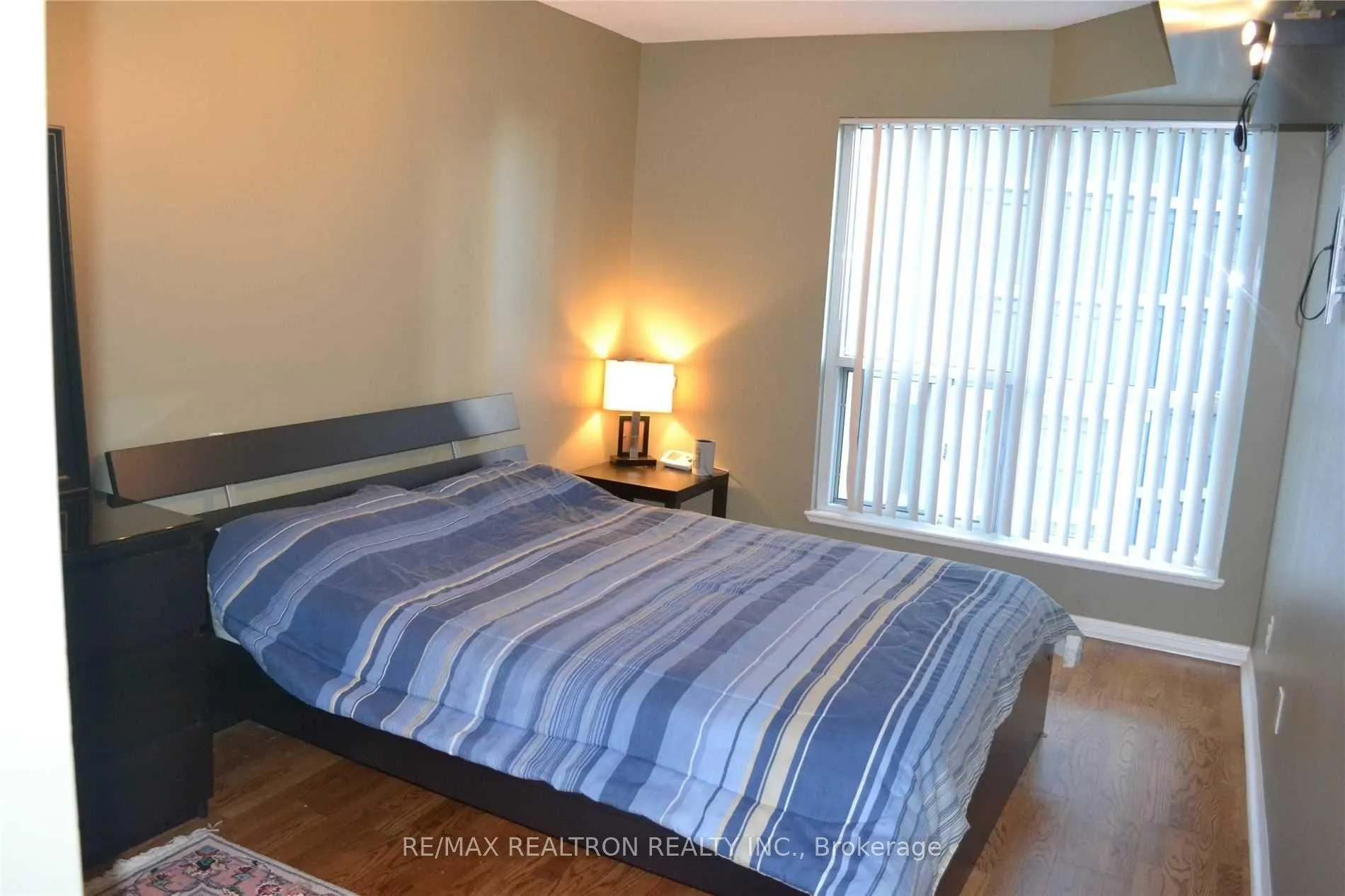 Photo 9 of Unit 716, 7 Carlton Street, Toronto, Church-Yonge Corridor — HOMEH