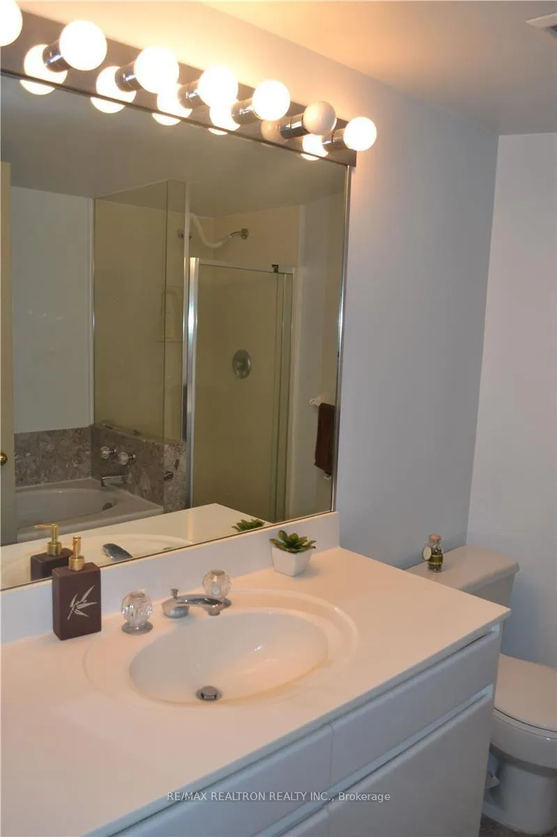 Photo 23 of Unit 716, 7 Carlton Street, Toronto, Church-Yonge Corridor — HOMEH