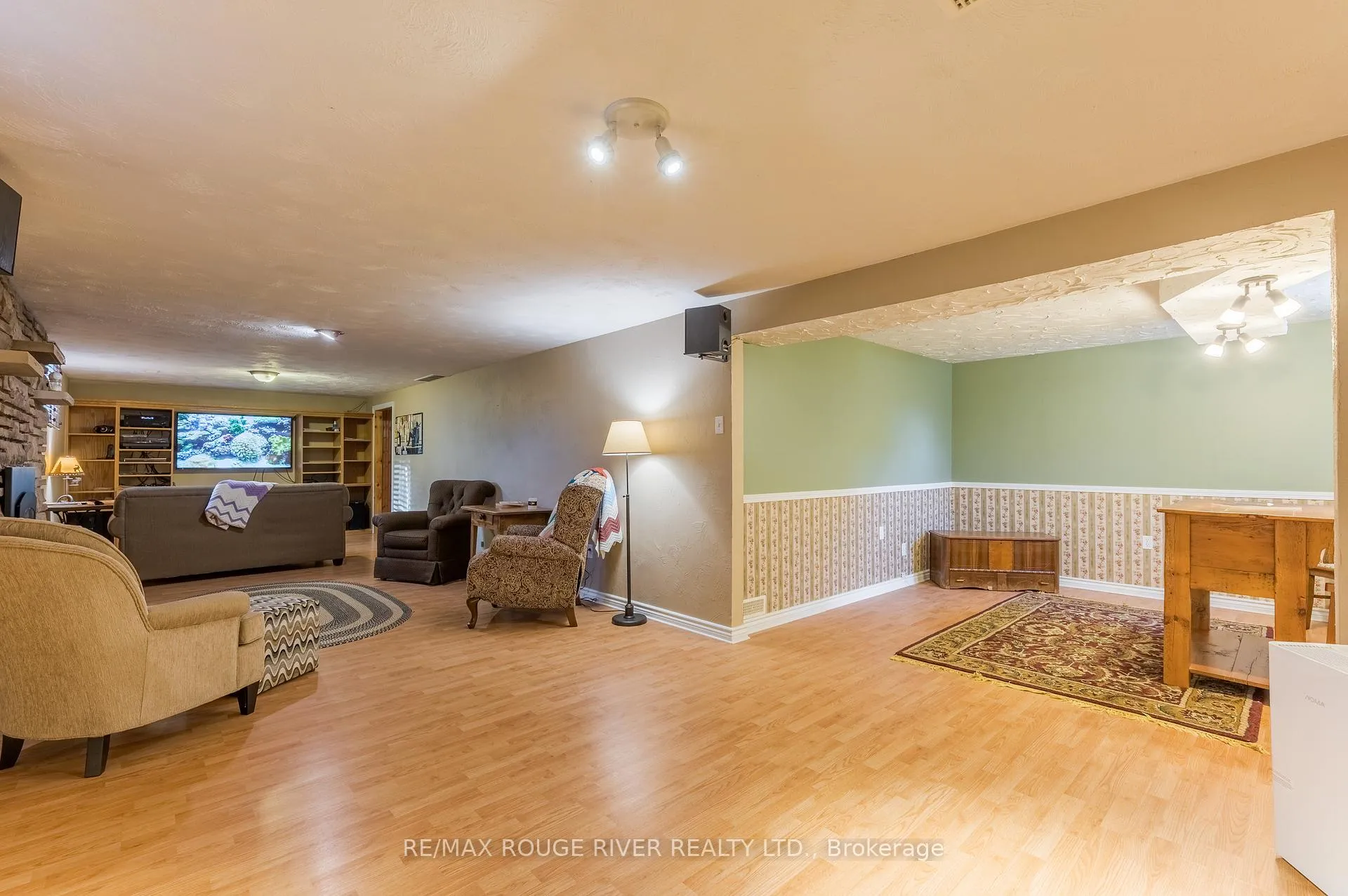 Photo 27 of 712 Otonabee Drive, Peterborough, Ashburnham Ward 4 — HOMEH