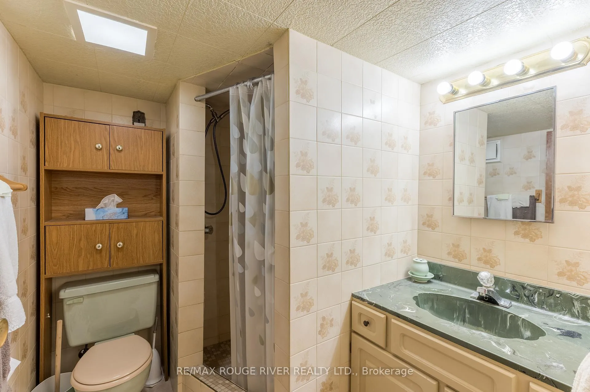 Photo 31 of 712 Otonabee Drive, Peterborough, Ashburnham Ward 4 — HOMEH