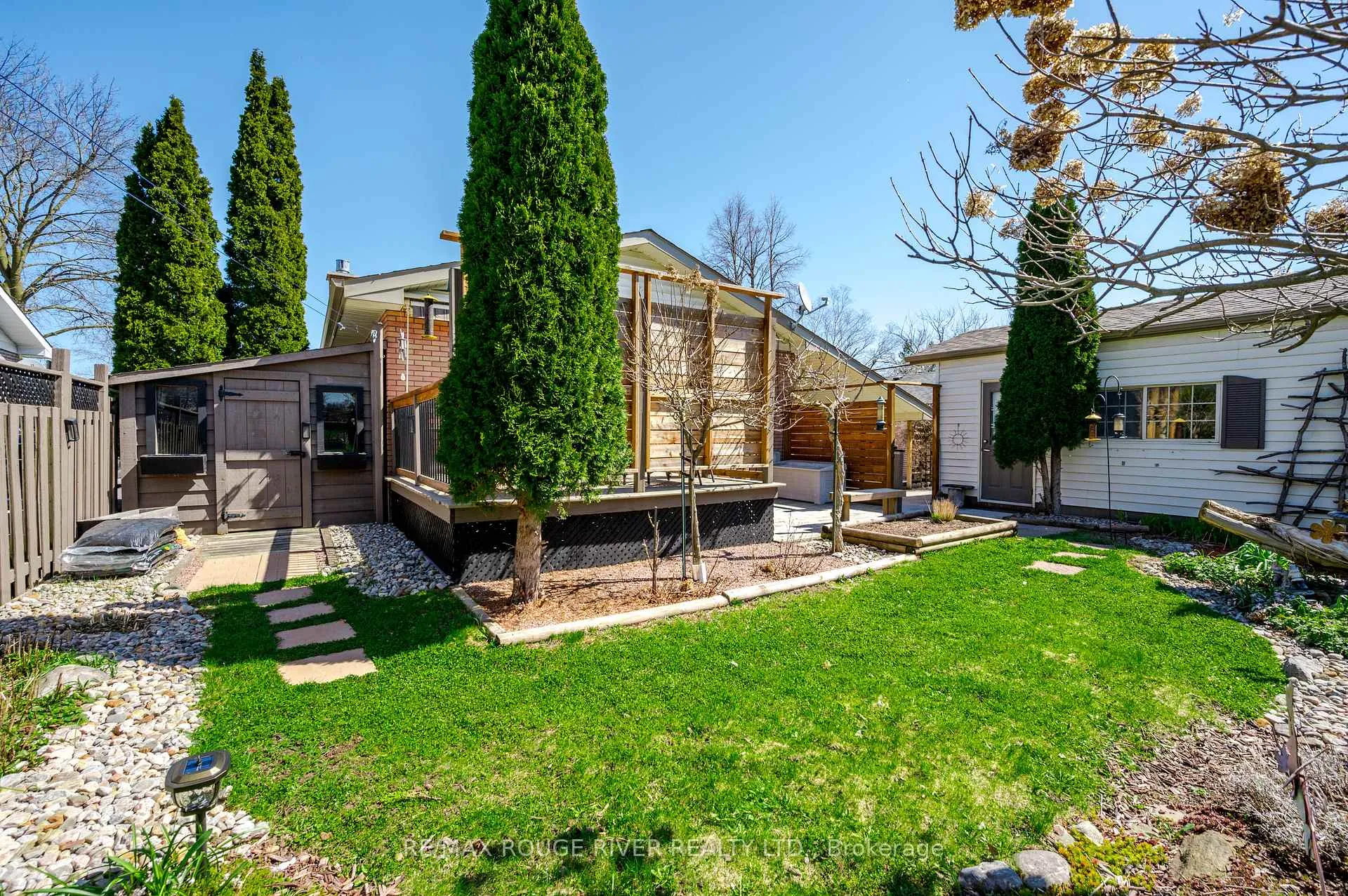 Photo 39 of 712 Otonabee Drive, Peterborough, Ashburnham Ward 4 — HOMEH