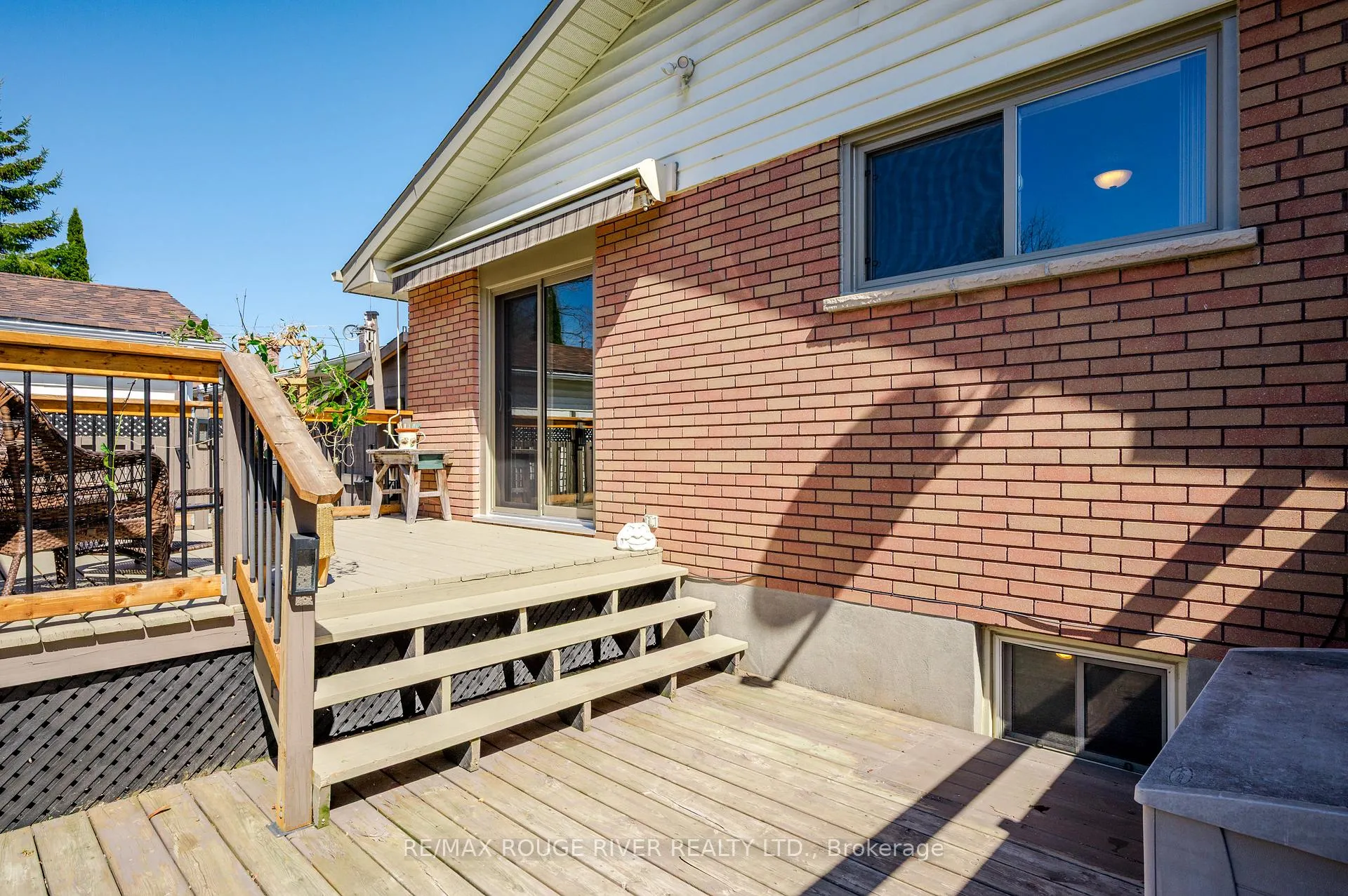 Photo 40 of 712 Otonabee Drive, Peterborough, Ashburnham Ward 4 — HOMEH