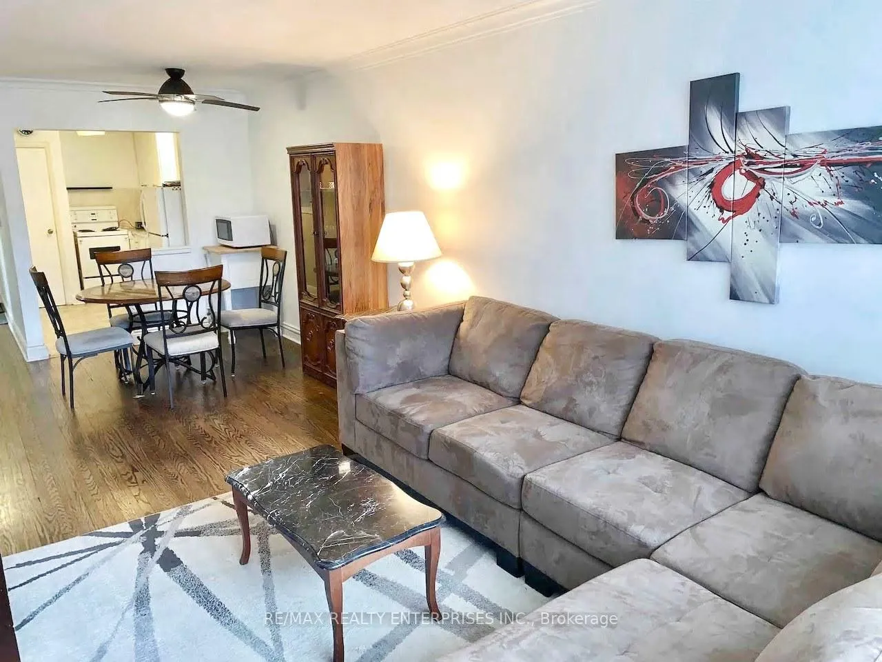 Photo of Unit 2, 297 Lakeshore Road E