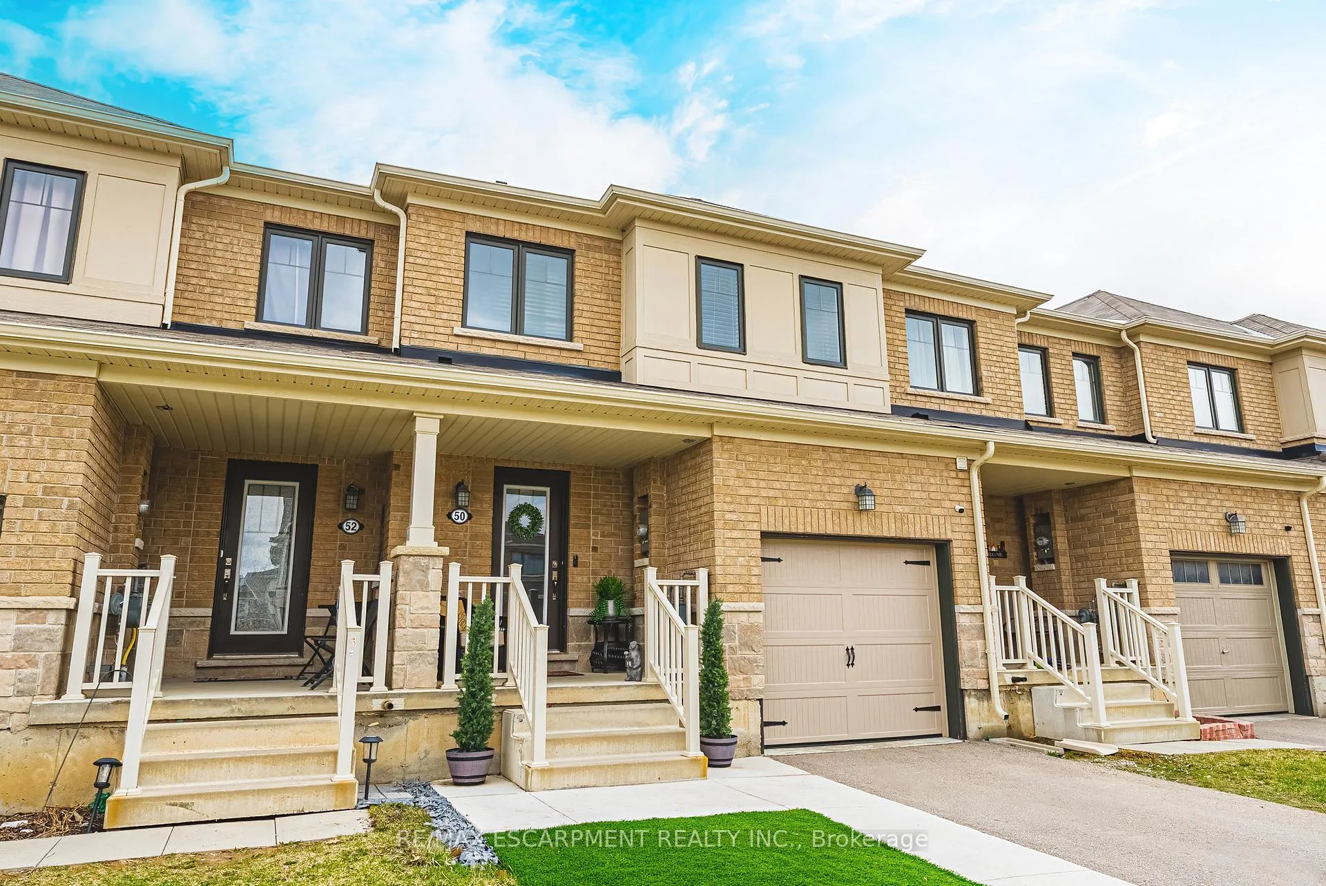 Photo 2 of 50 Arnold Marshall Boulevard, Haldimand — HOMEH