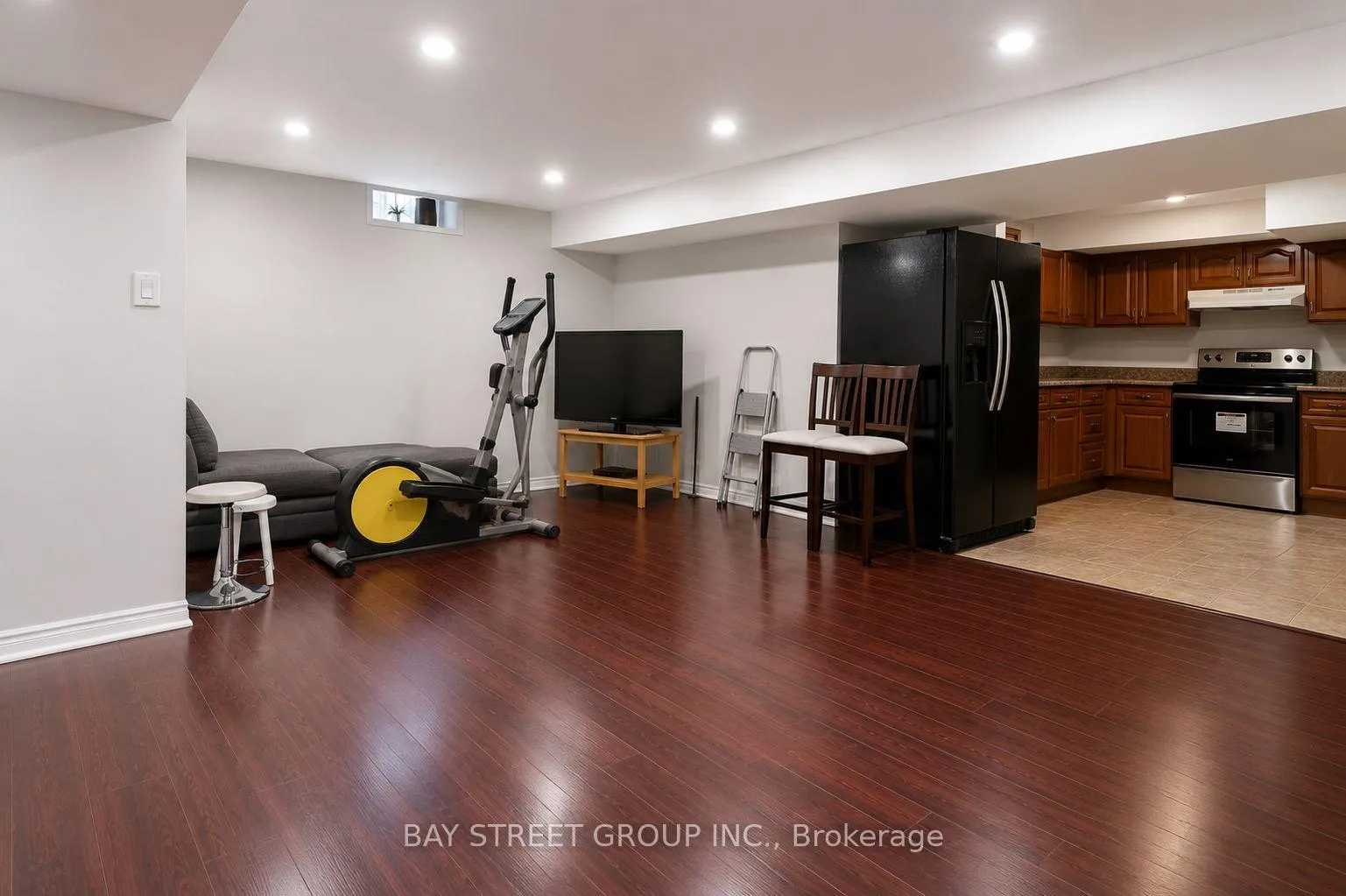Photo 33 of 19 Delancey Crescent, Markham, Markville — HOMEH