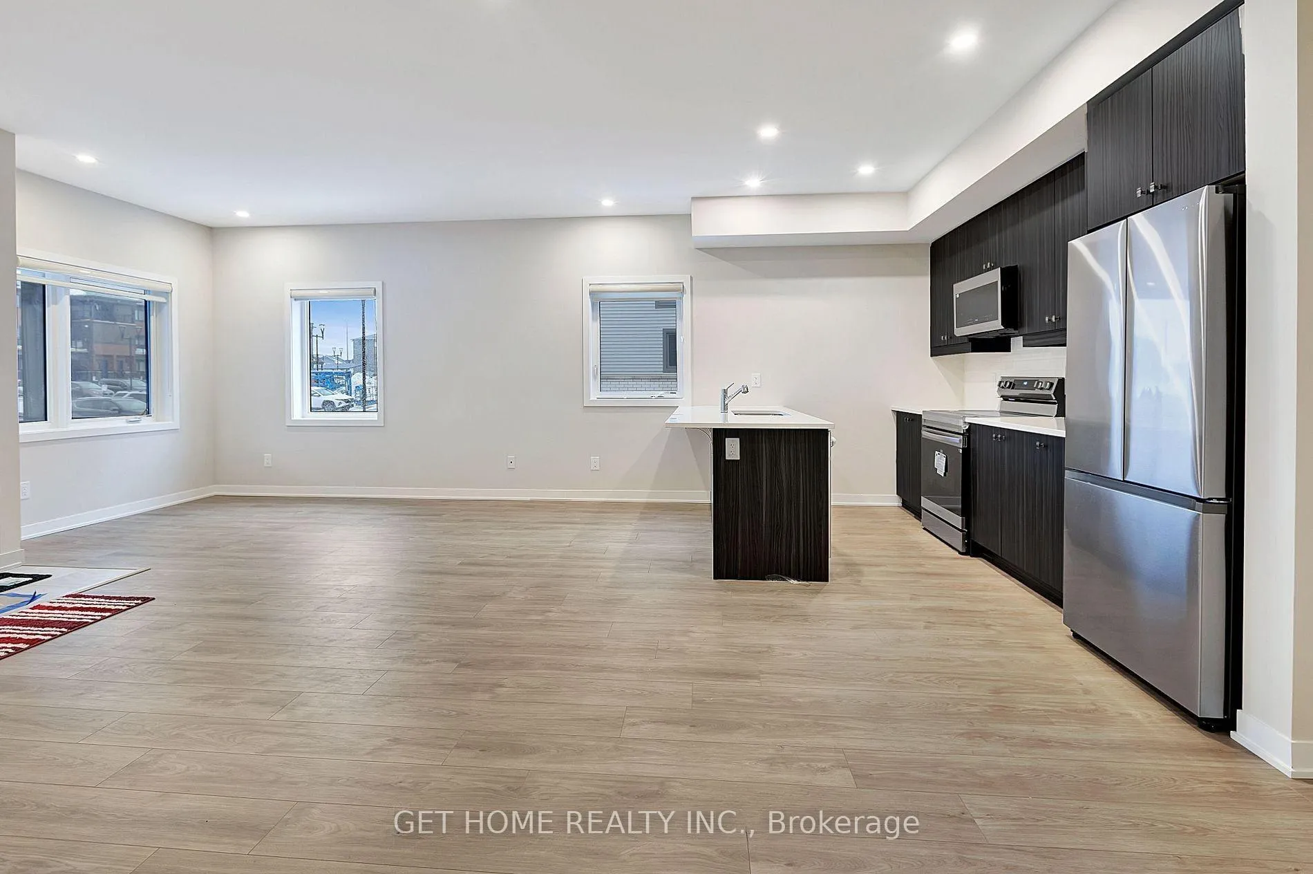 Photo 10 of 900 Parnian Private, Ottawa, Barrhaven - Half Moon Bay — HOMEH