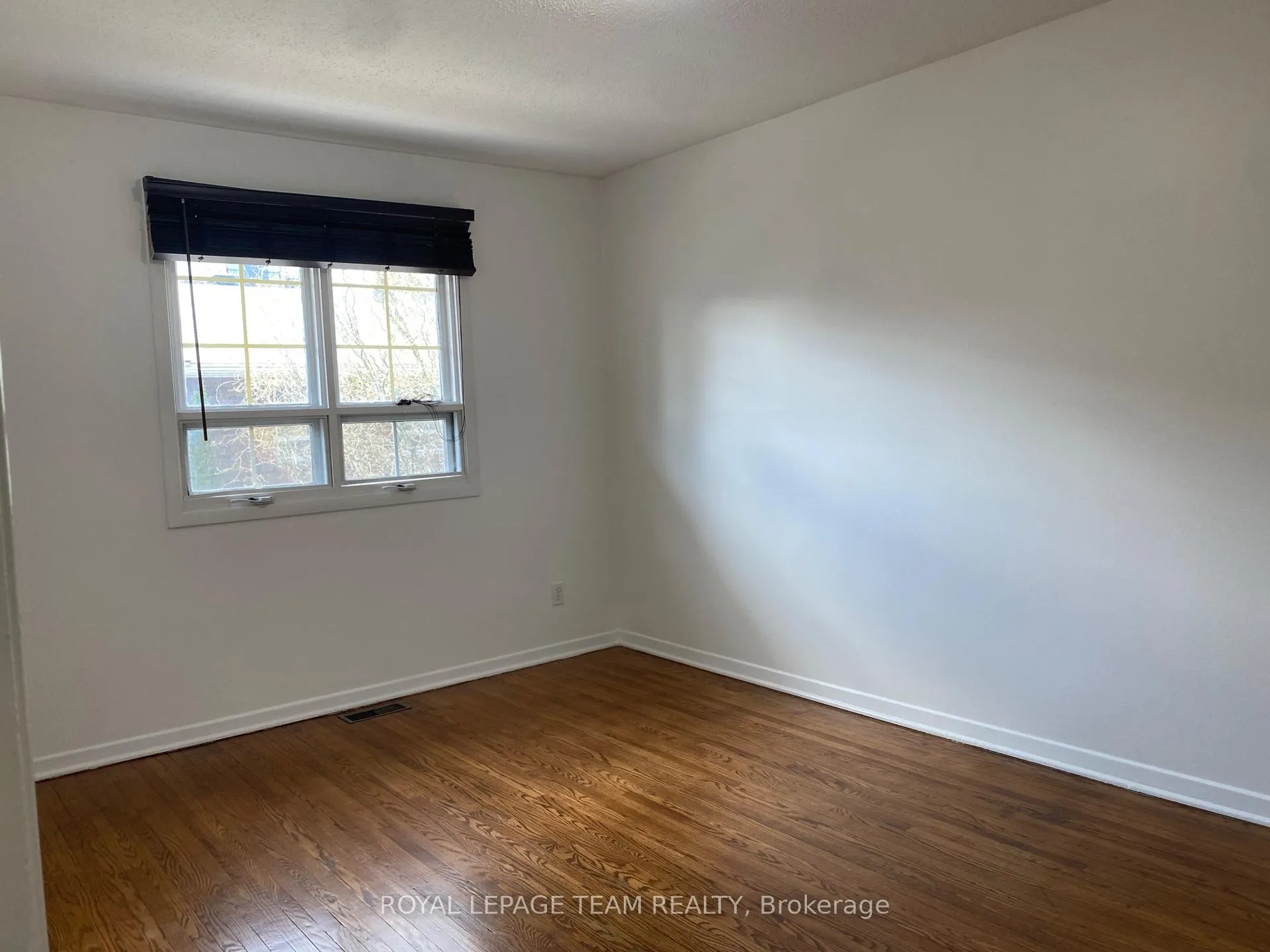 Photo 14 of 2745 Baseline Road, Ottawa, Redwood Park — HOMEH