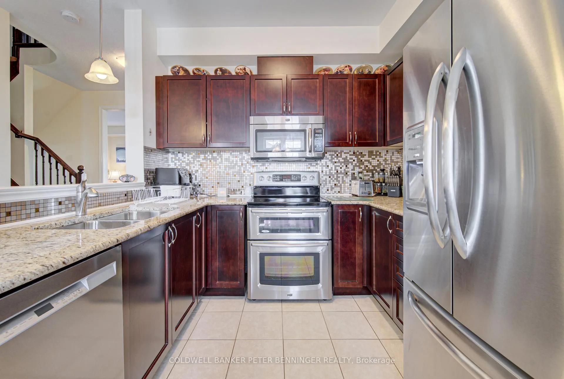 Photo 10 of 13 Rusk Terrace, Hamilton, Waterdown — HOMEH