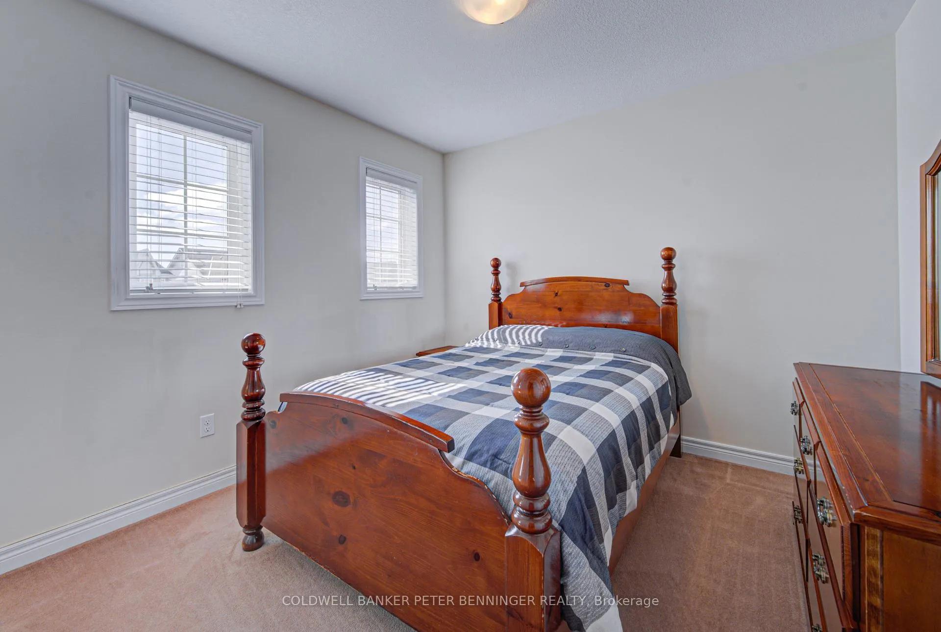 Photo 24 of 13 Rusk Terrace, Hamilton, Waterdown — HOMEH
