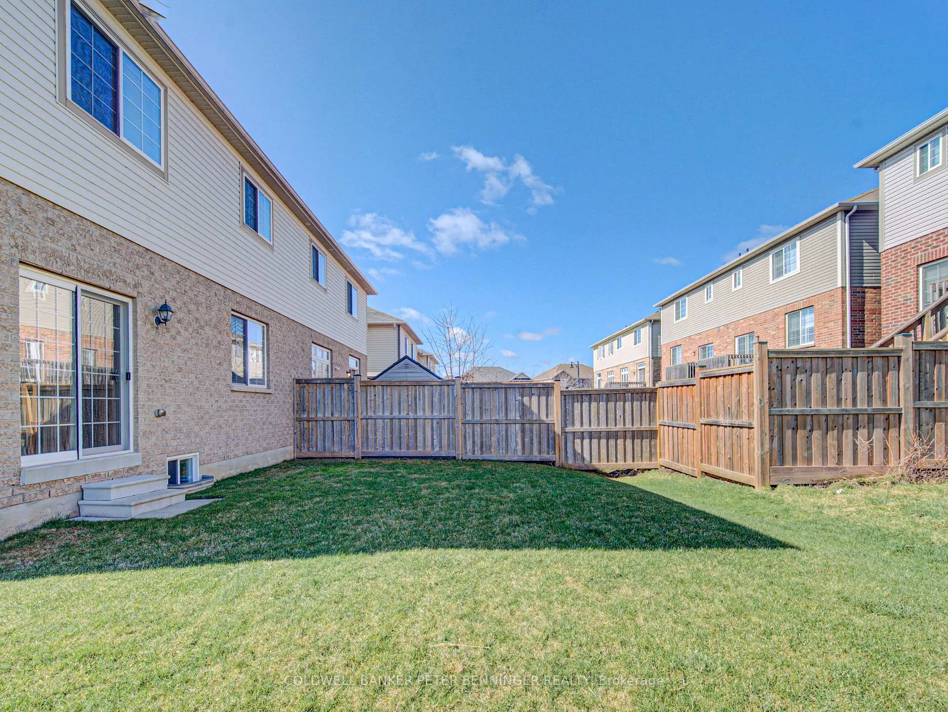 Photo 36 of 13 Rusk Terrace, Hamilton, Waterdown — HOMEH