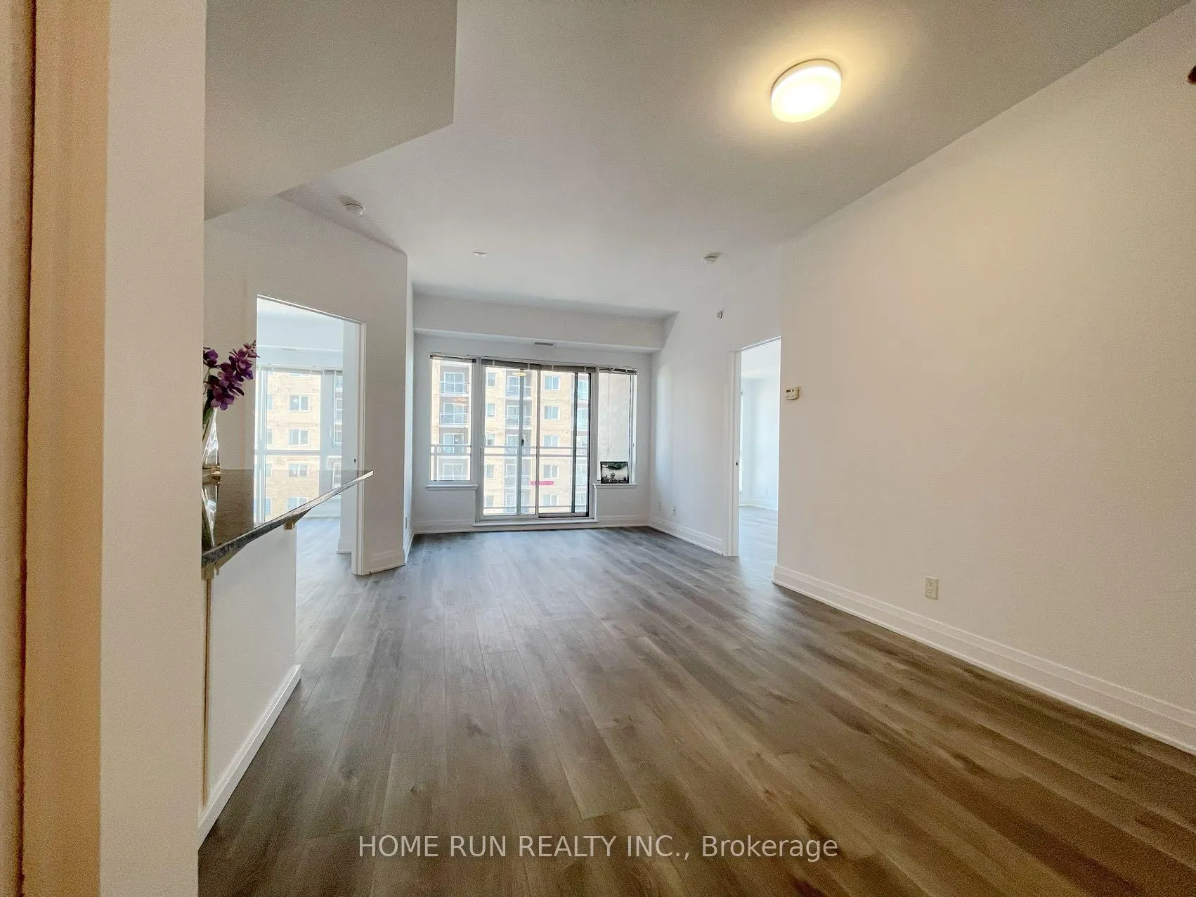 Photo 6 of Unit 708, 330 Titan Private, Ottawa, Borden Farm/Stewart Farm/Carleton Heights/Parkwood Hills — HOMEH