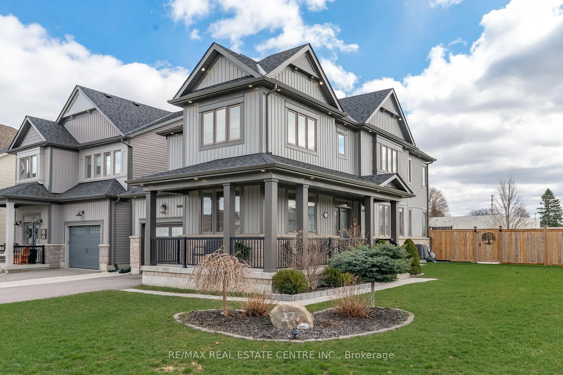 Photo 1 of 27 Gibbs Way, Centre Wellington, Fergus — HOMEH