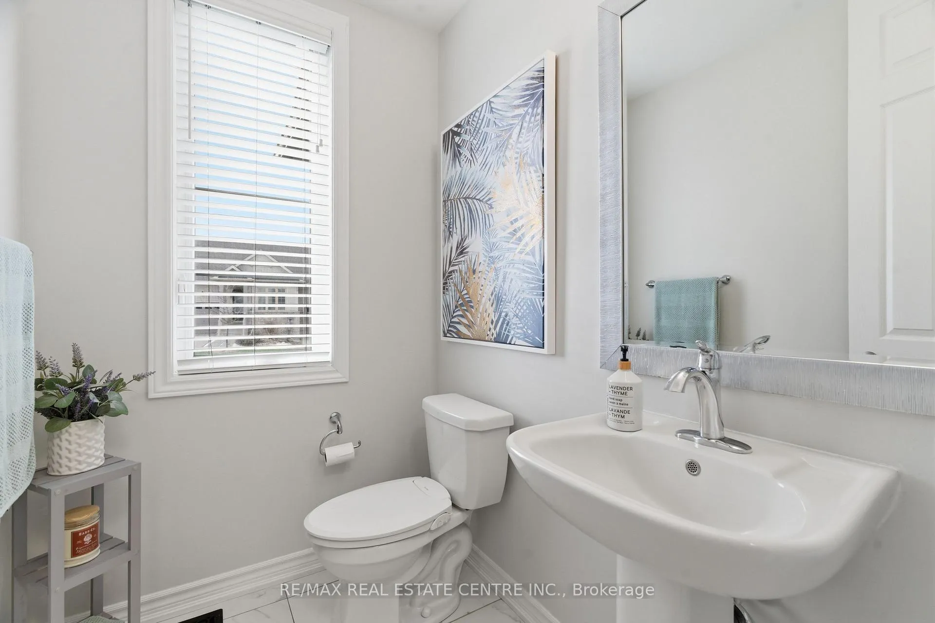 Photo 15 of 27 Gibbs Way, Centre Wellington, Fergus — HOMEH