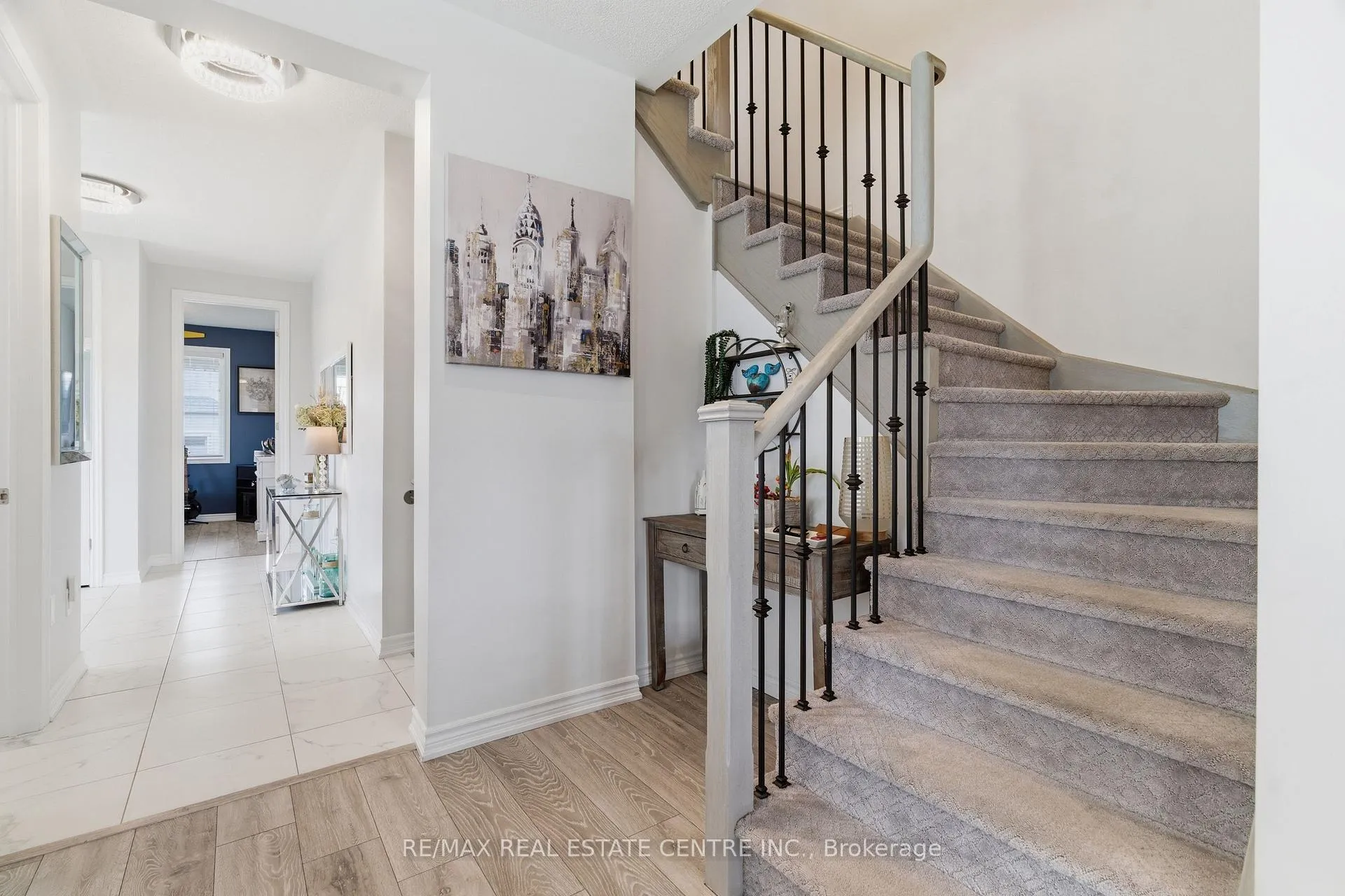 Photo 19 of 27 Gibbs Way, Centre Wellington, Fergus — HOMEH