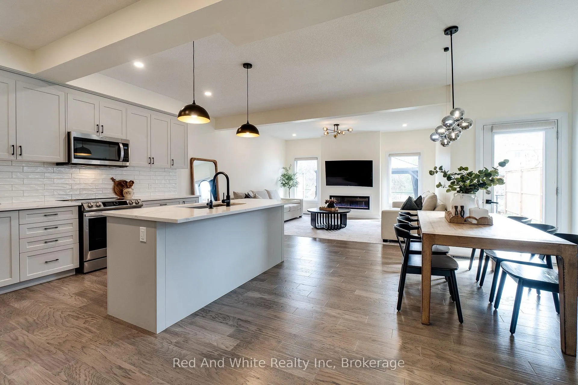 Photo 18 of 126 Forest Creek Drive, Kitchener — HOMEH