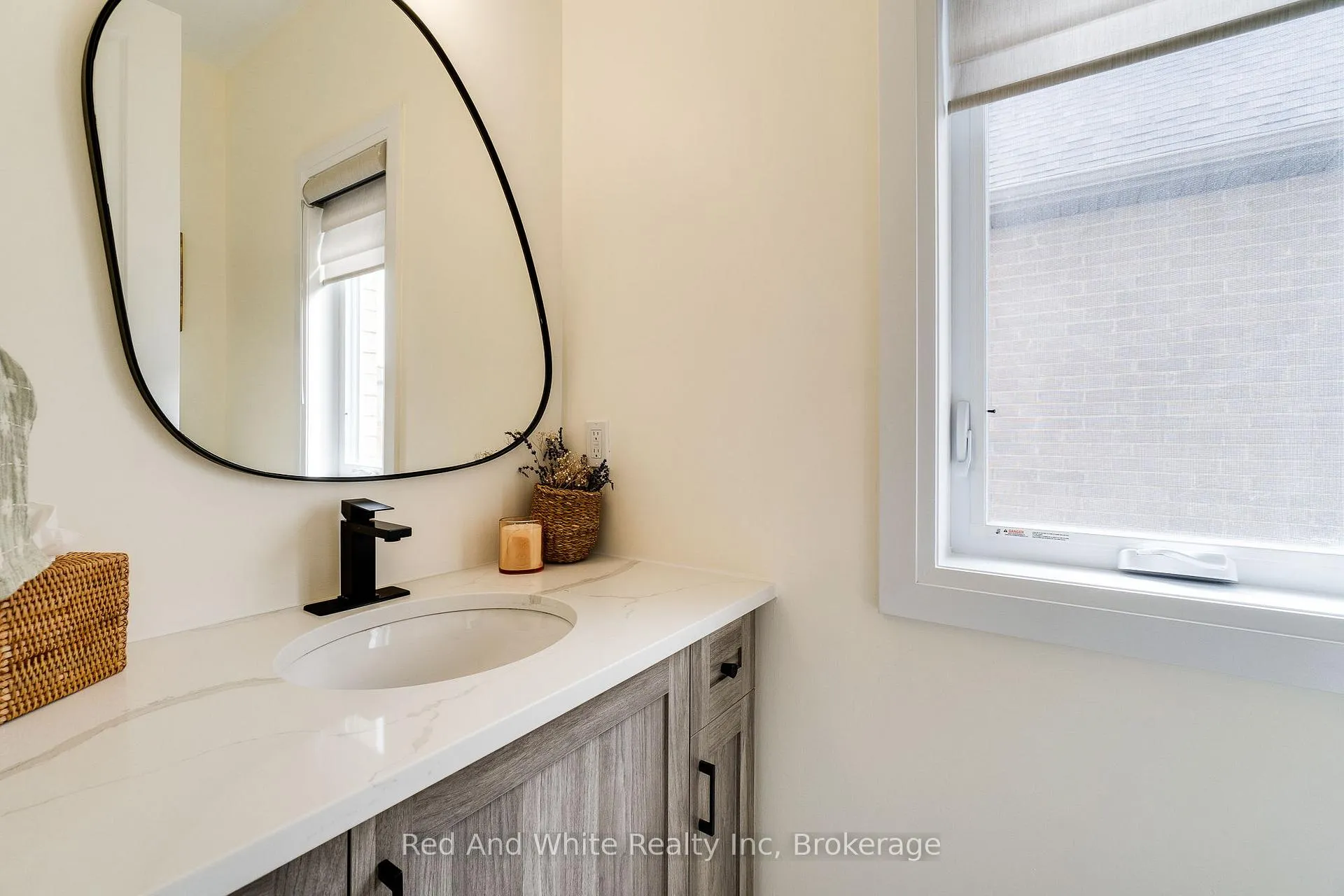 Photo 22 of 126 Forest Creek Drive, Kitchener — HOMEH