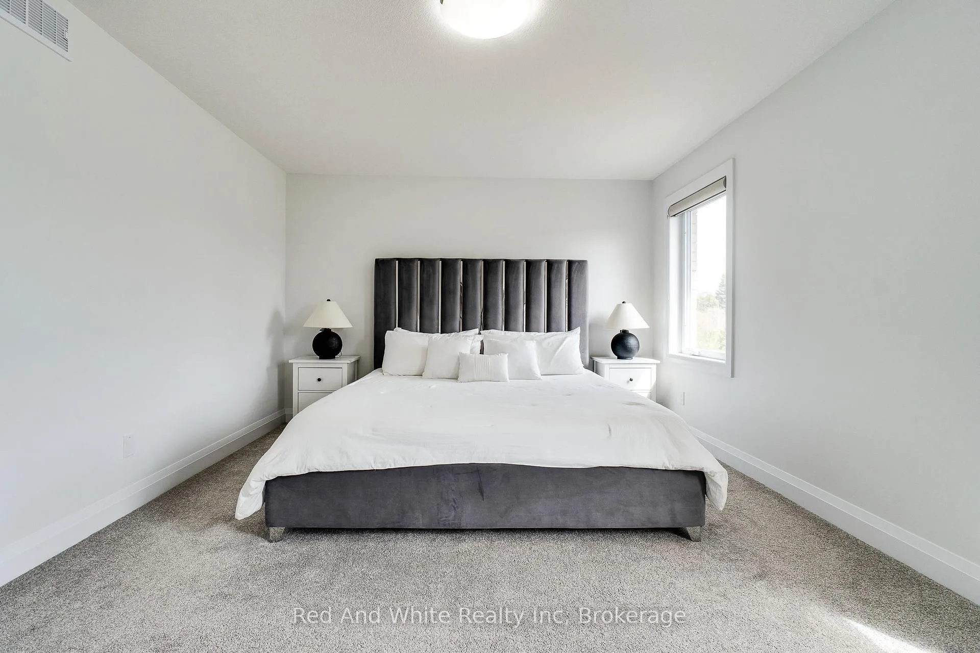 Photo 24 of 126 Forest Creek Drive, Kitchener — HOMEH