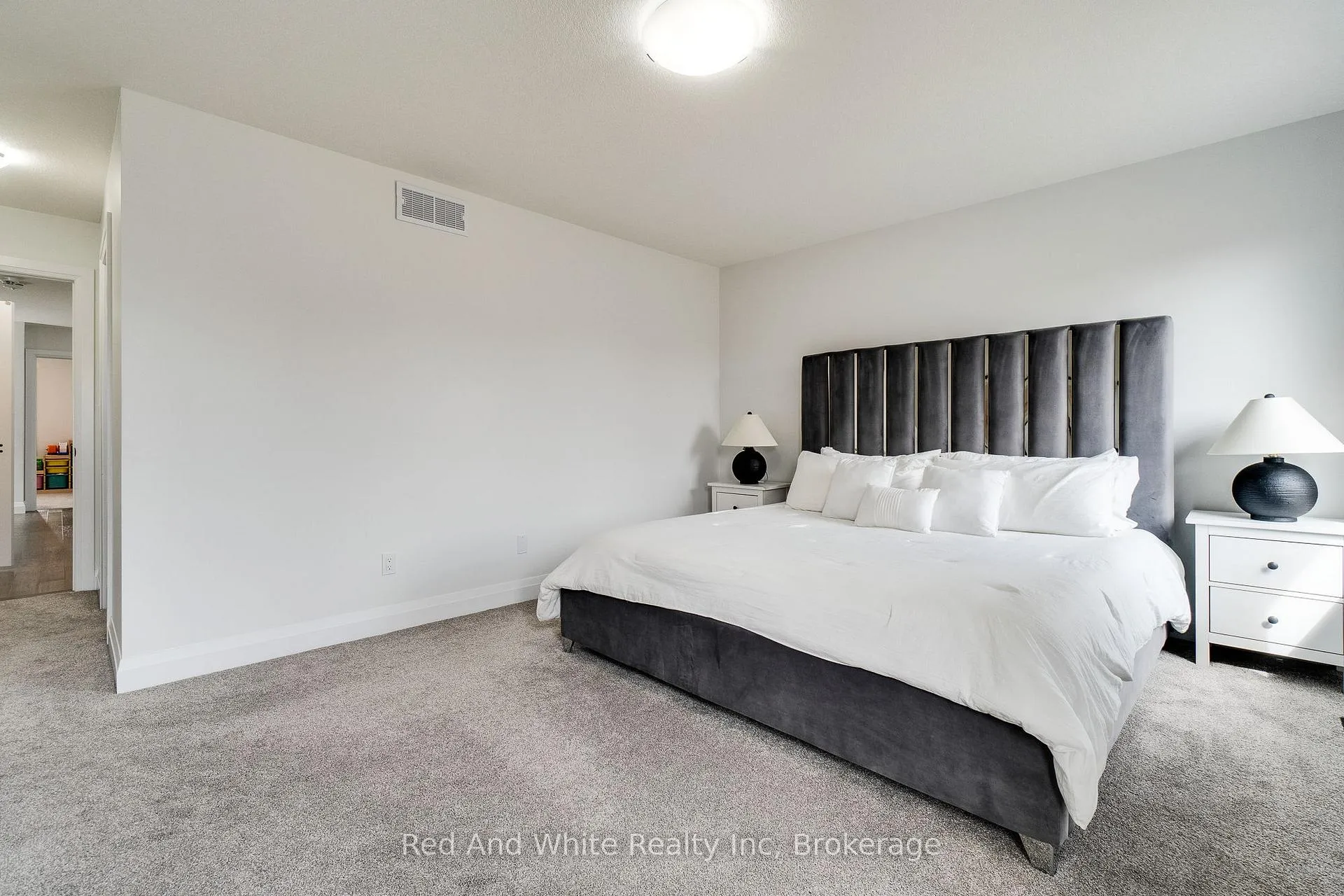 Photo 25 of 126 Forest Creek Drive, Kitchener — HOMEH