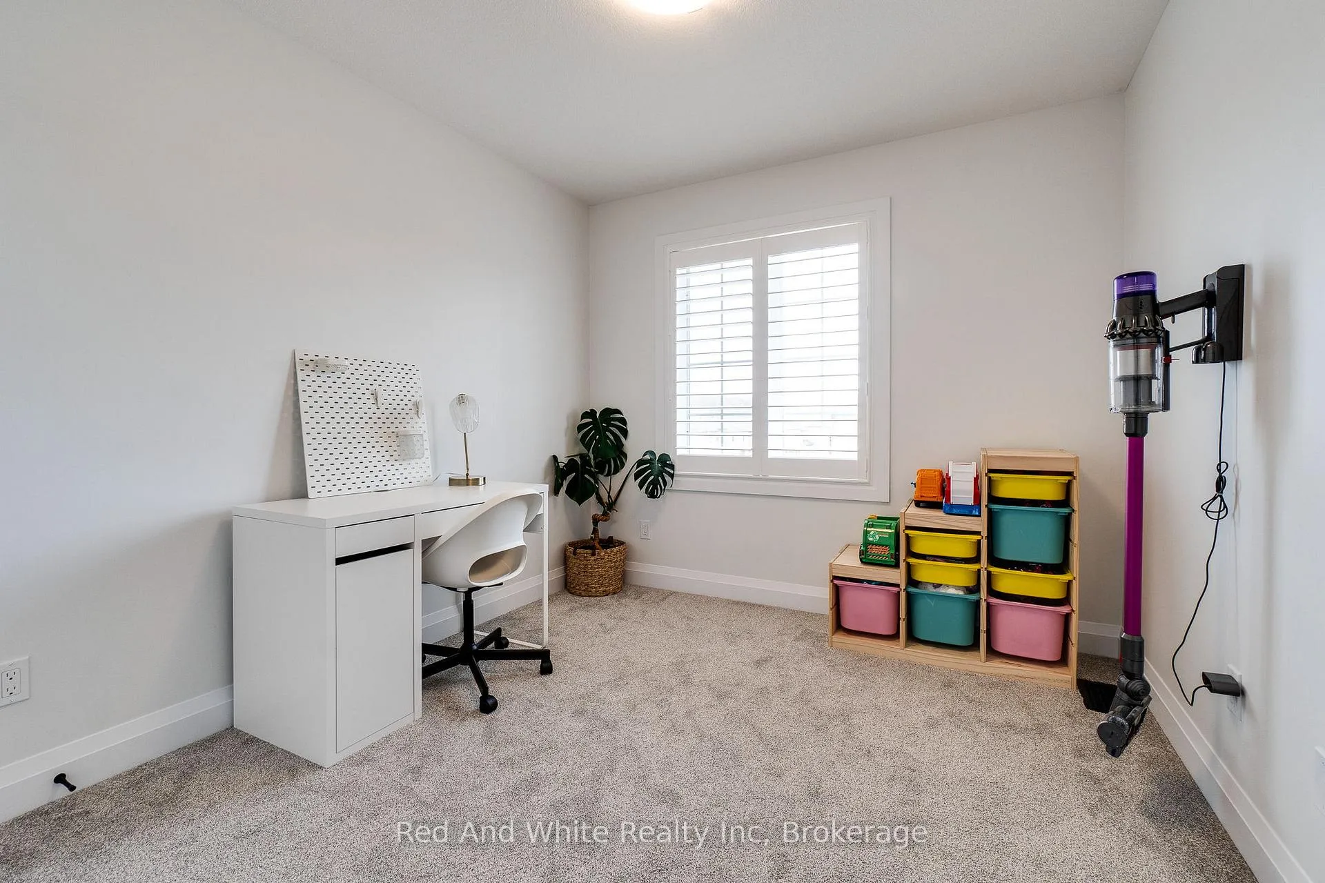 Photo 32 of 126 Forest Creek Drive, Kitchener — HOMEH